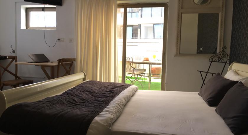 Sea Side Hotel