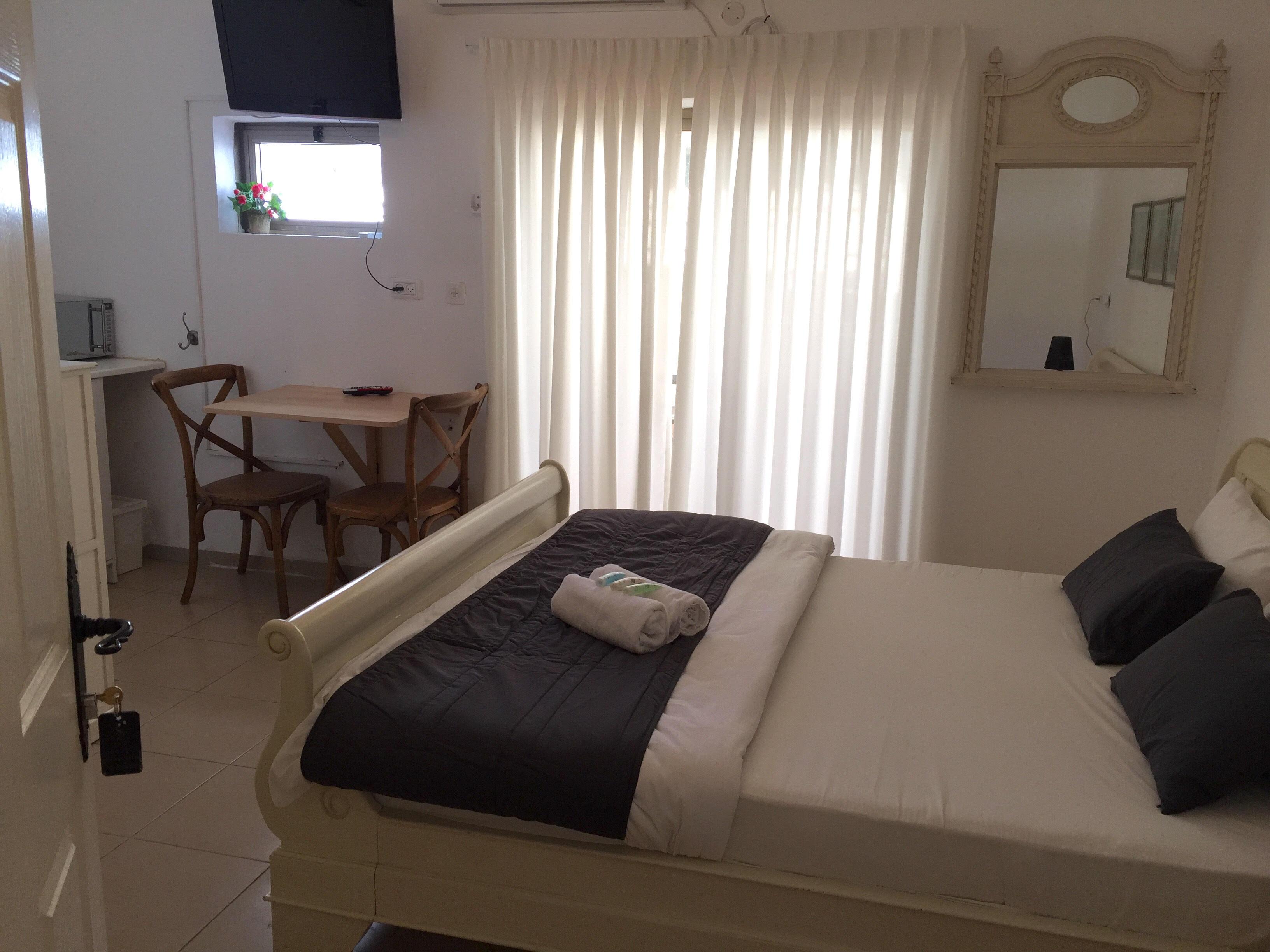 Sea Side Hotel