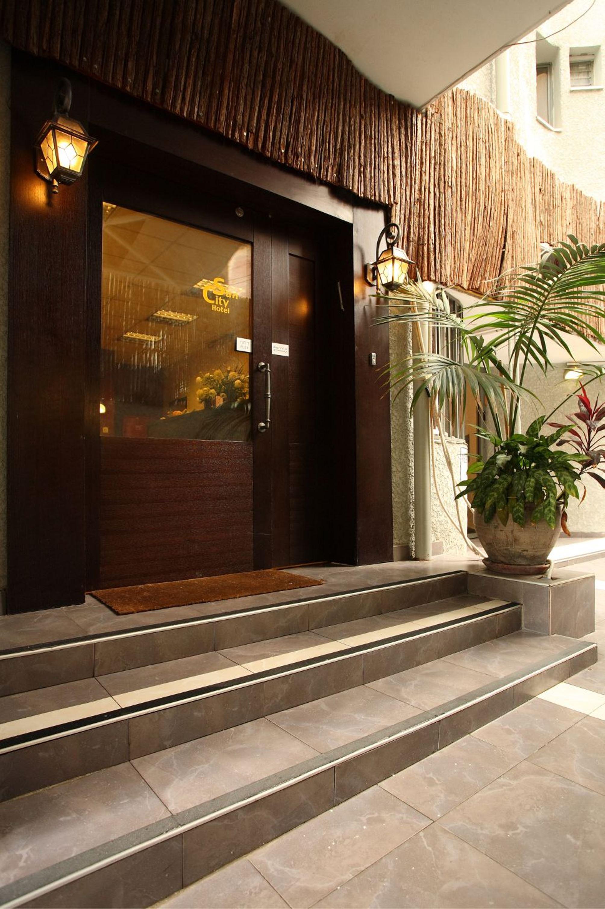 Sun City Hotel
