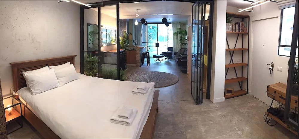 Tel Aviv Home