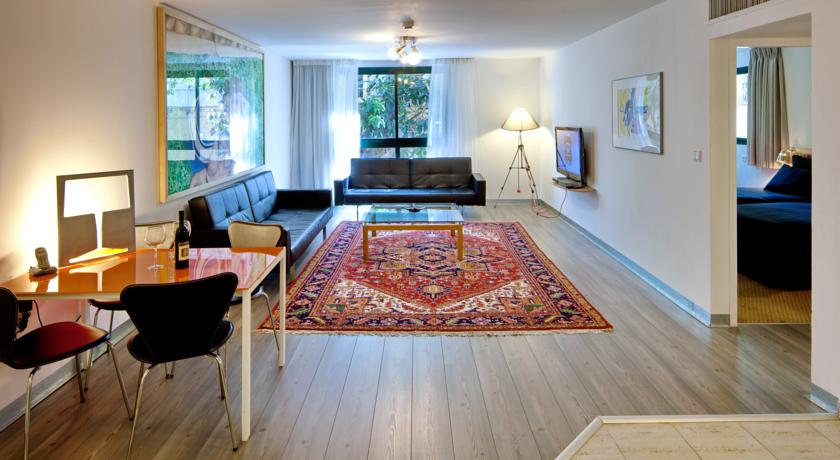 The Diaghilev Live Art Suites Hotel