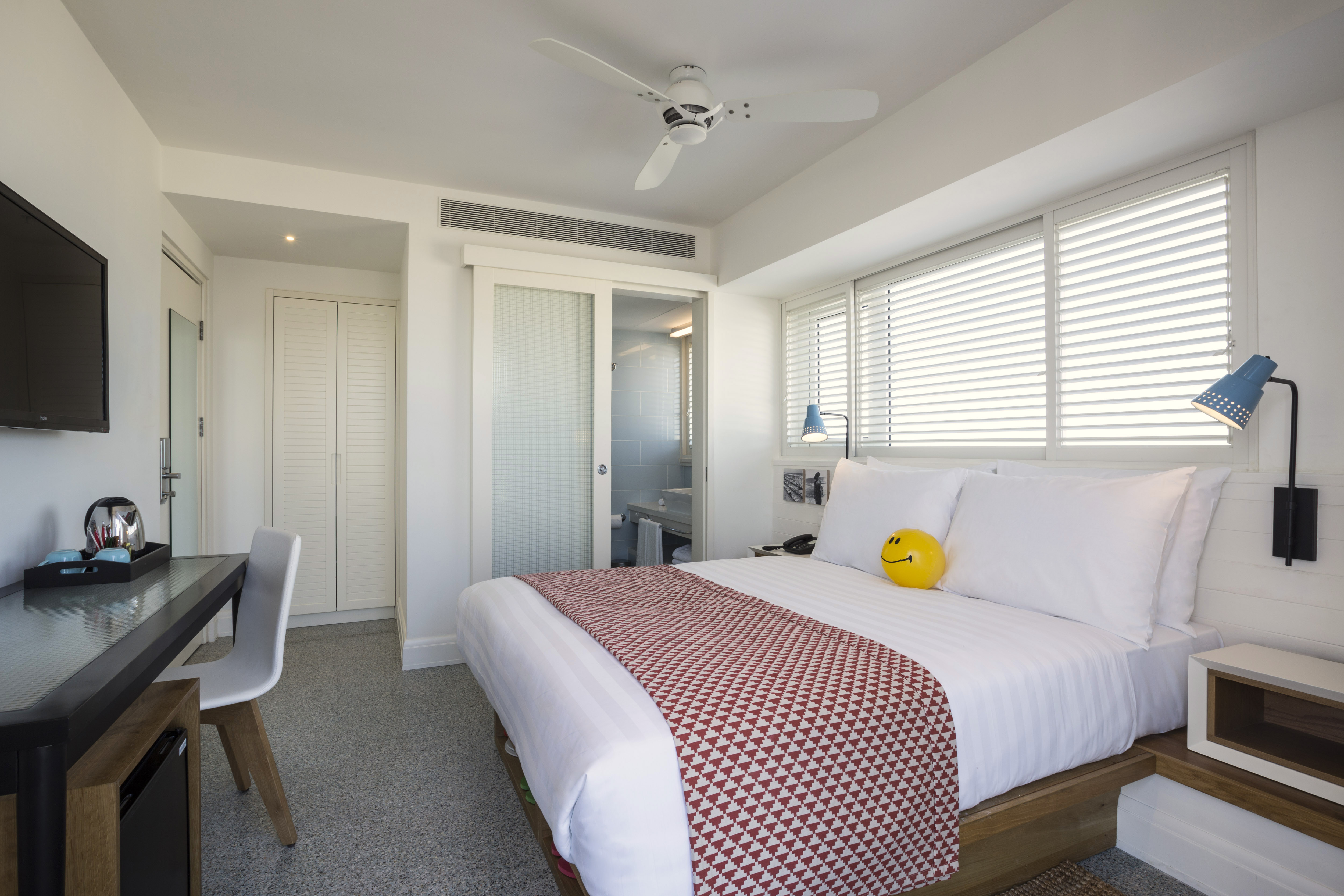 Yam Hotel