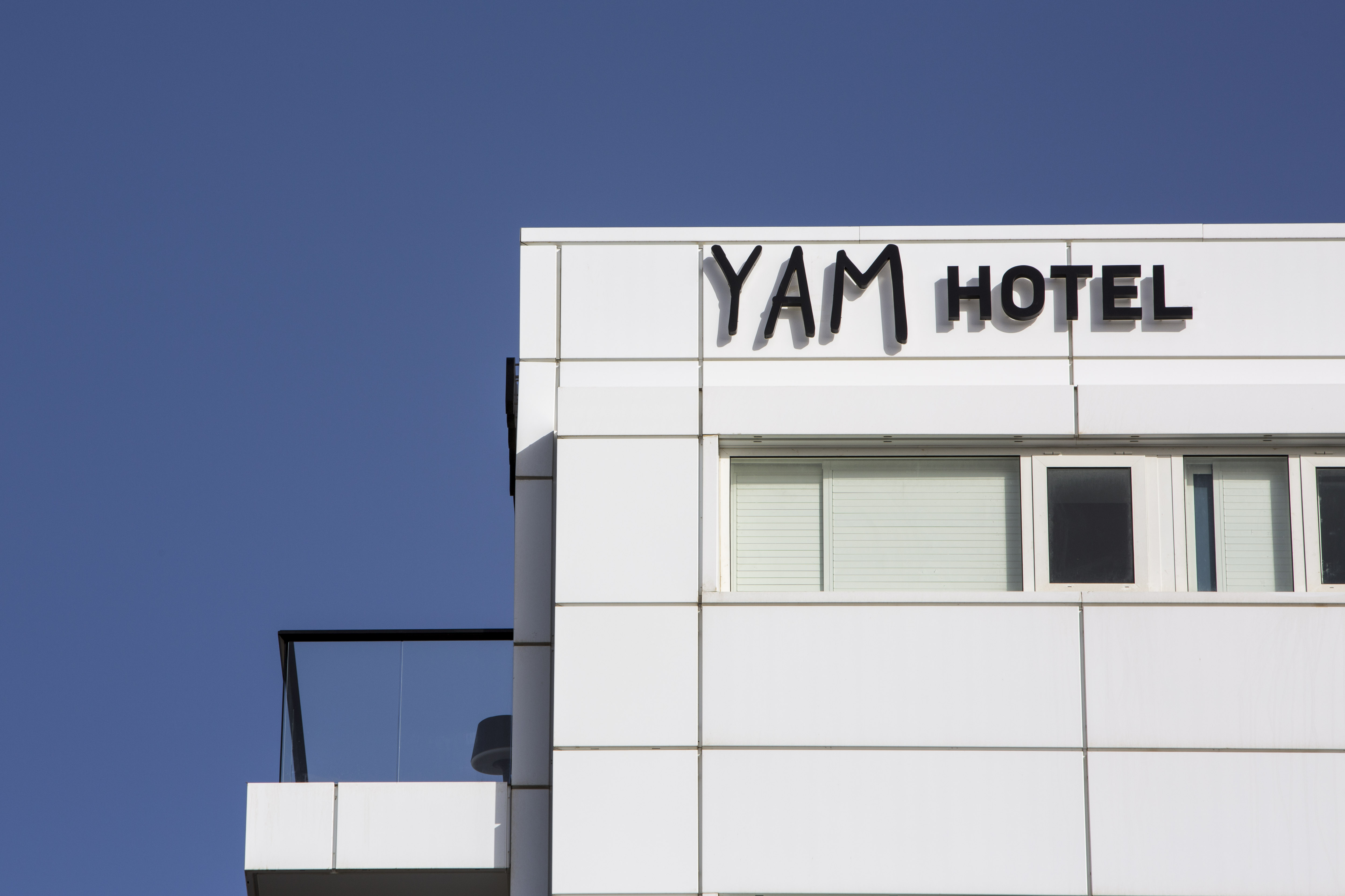 Yam Hotel