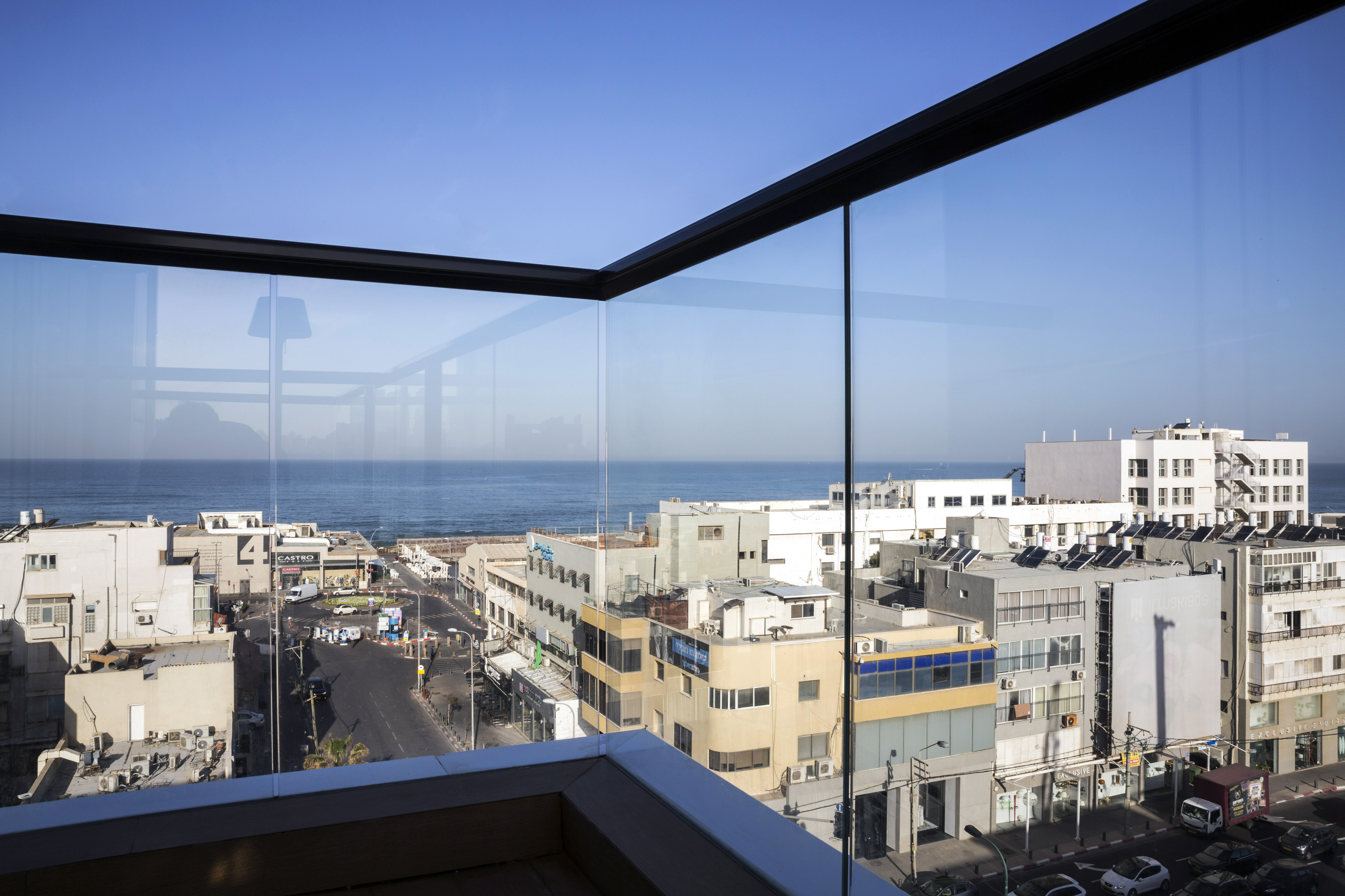 Yam Hotel