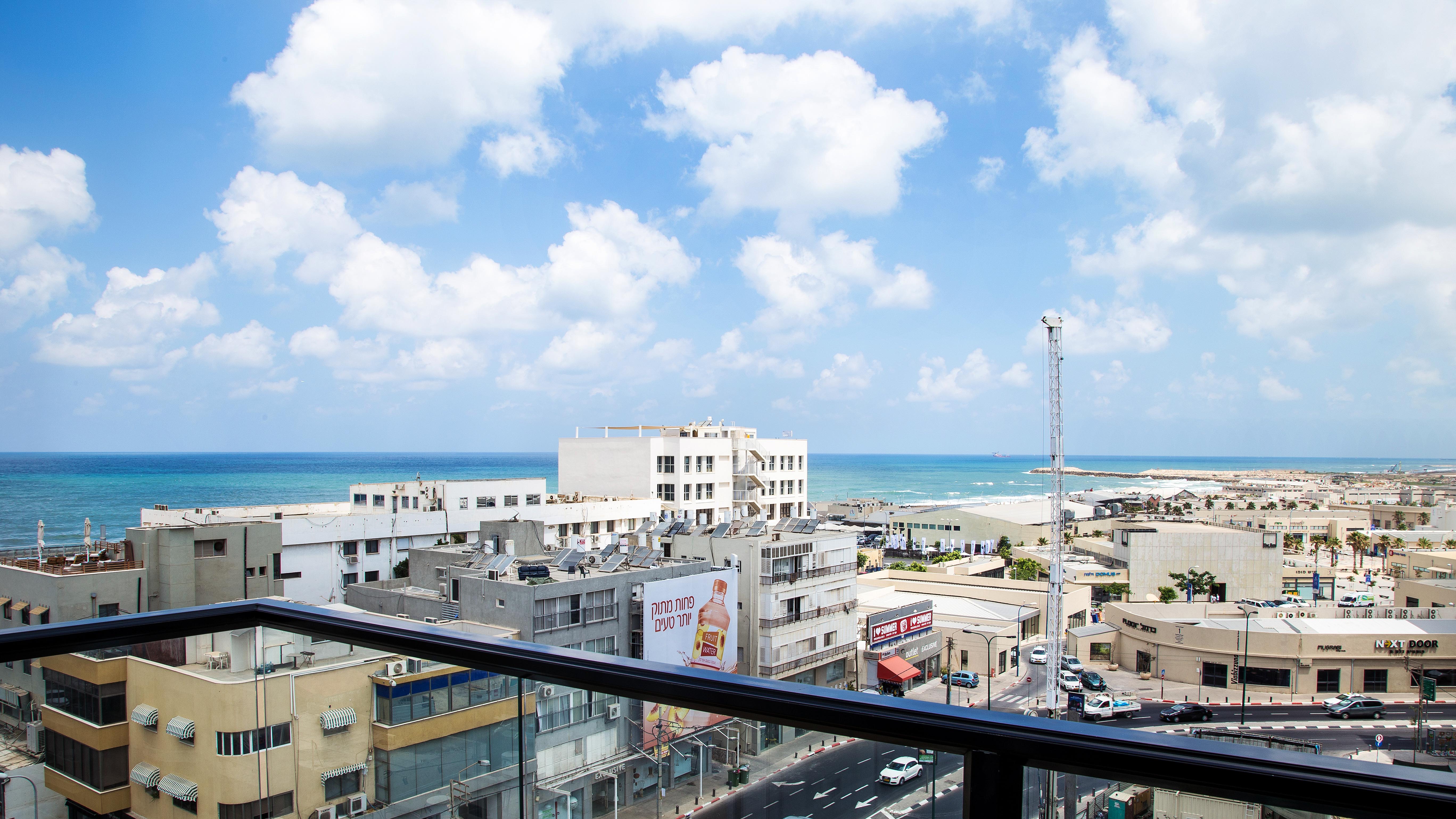 Yam Hotel