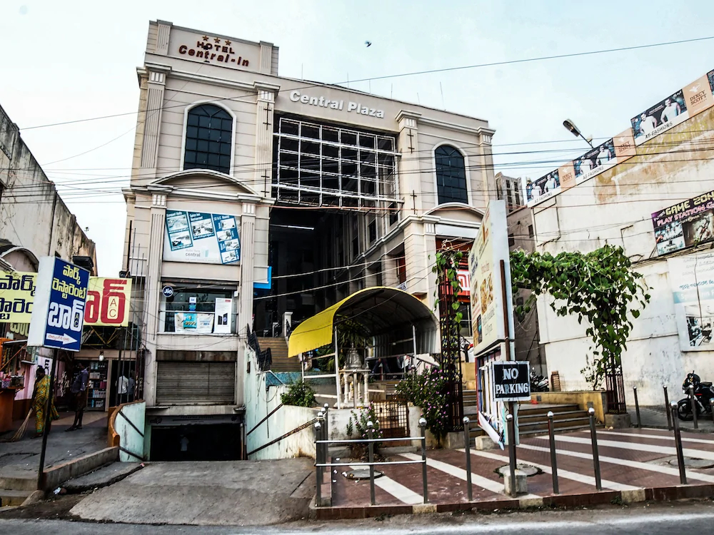 Hotel New Central Inn