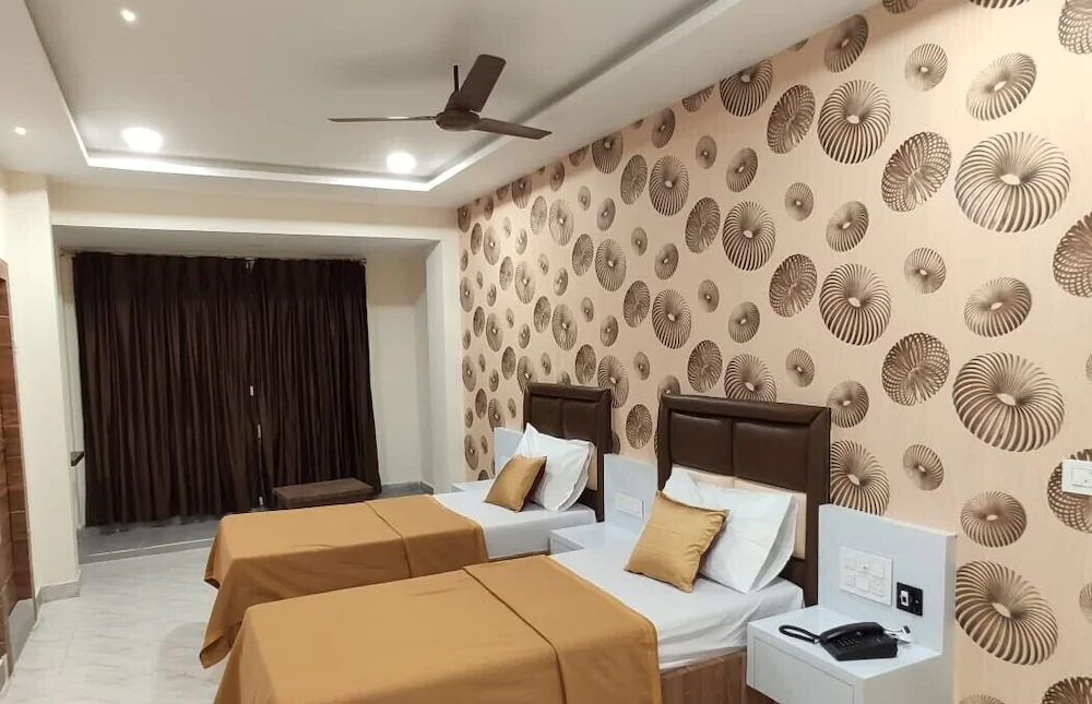 Hotel Sai Grand