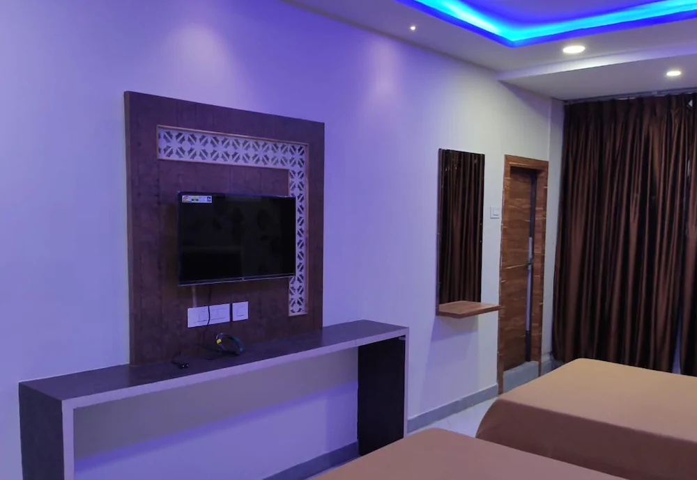 Hotel Sai Grand