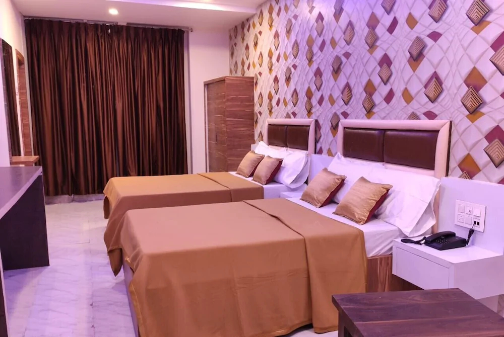 Hotel Sai Grand