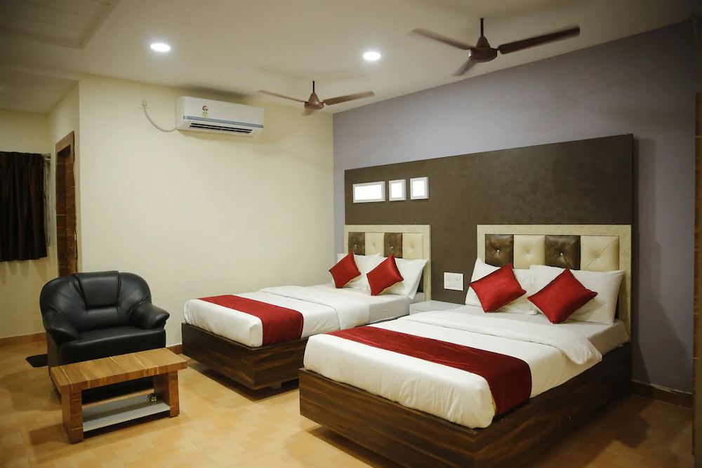 Hotel Sai Grand