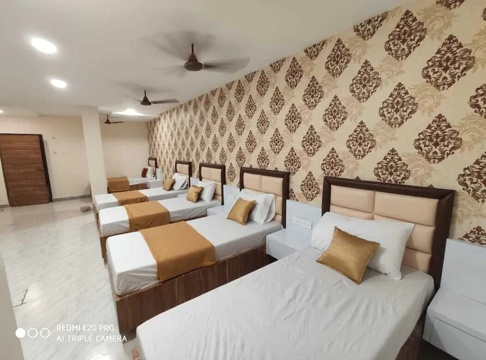 Hotel Sai Grand