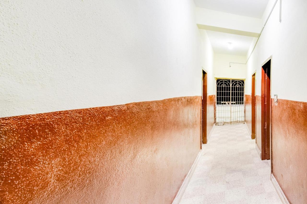 Hotel Sri New Sai Chandra by OYO Rooms
