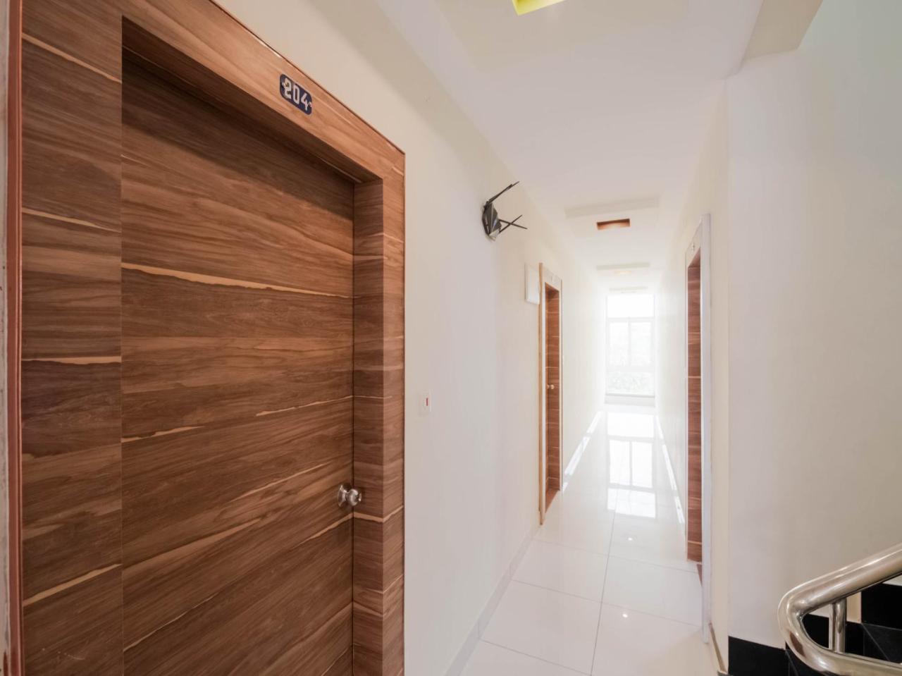 Navya Grand Lodge by OYO Rooms