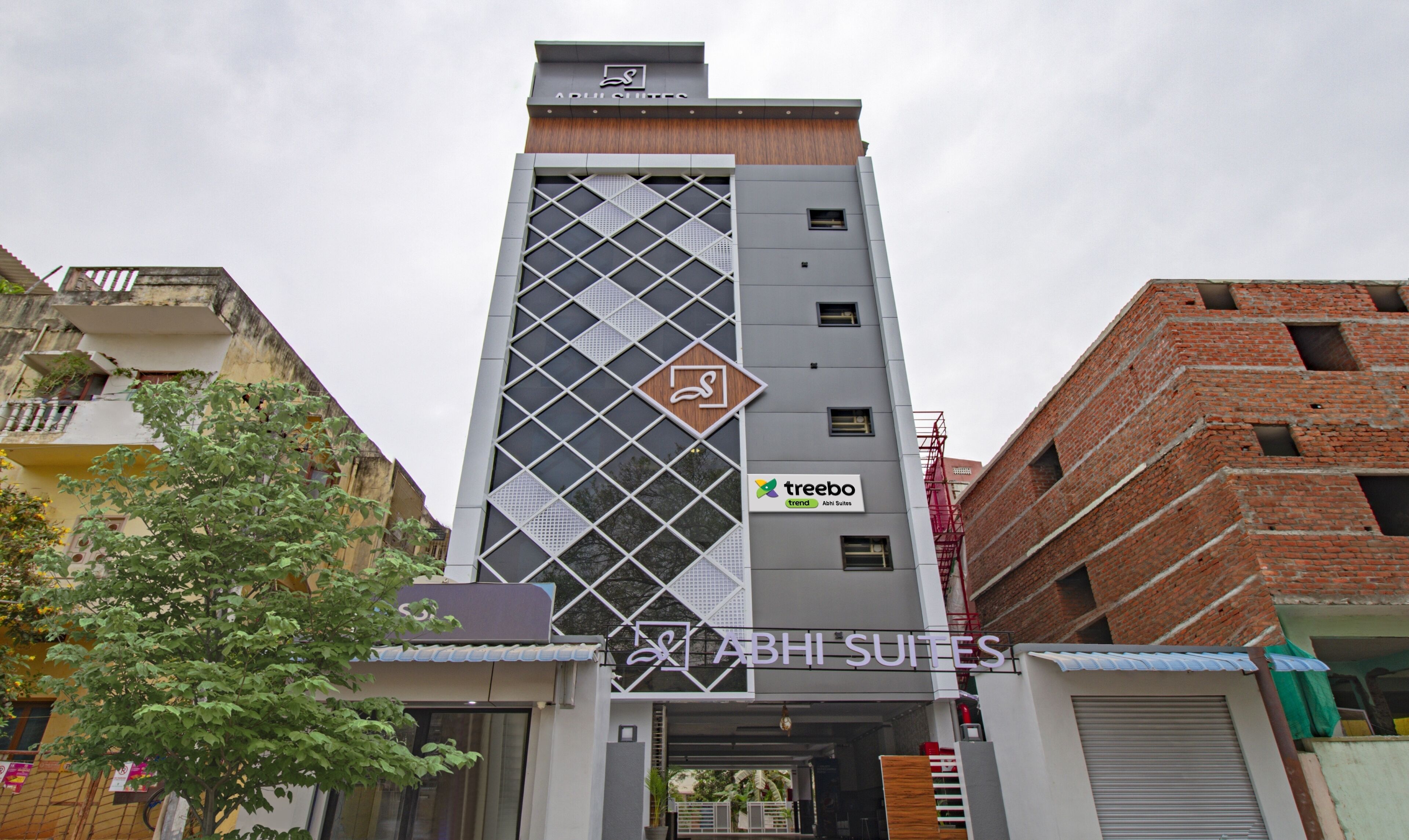 Treebo Trend Abhi Suites