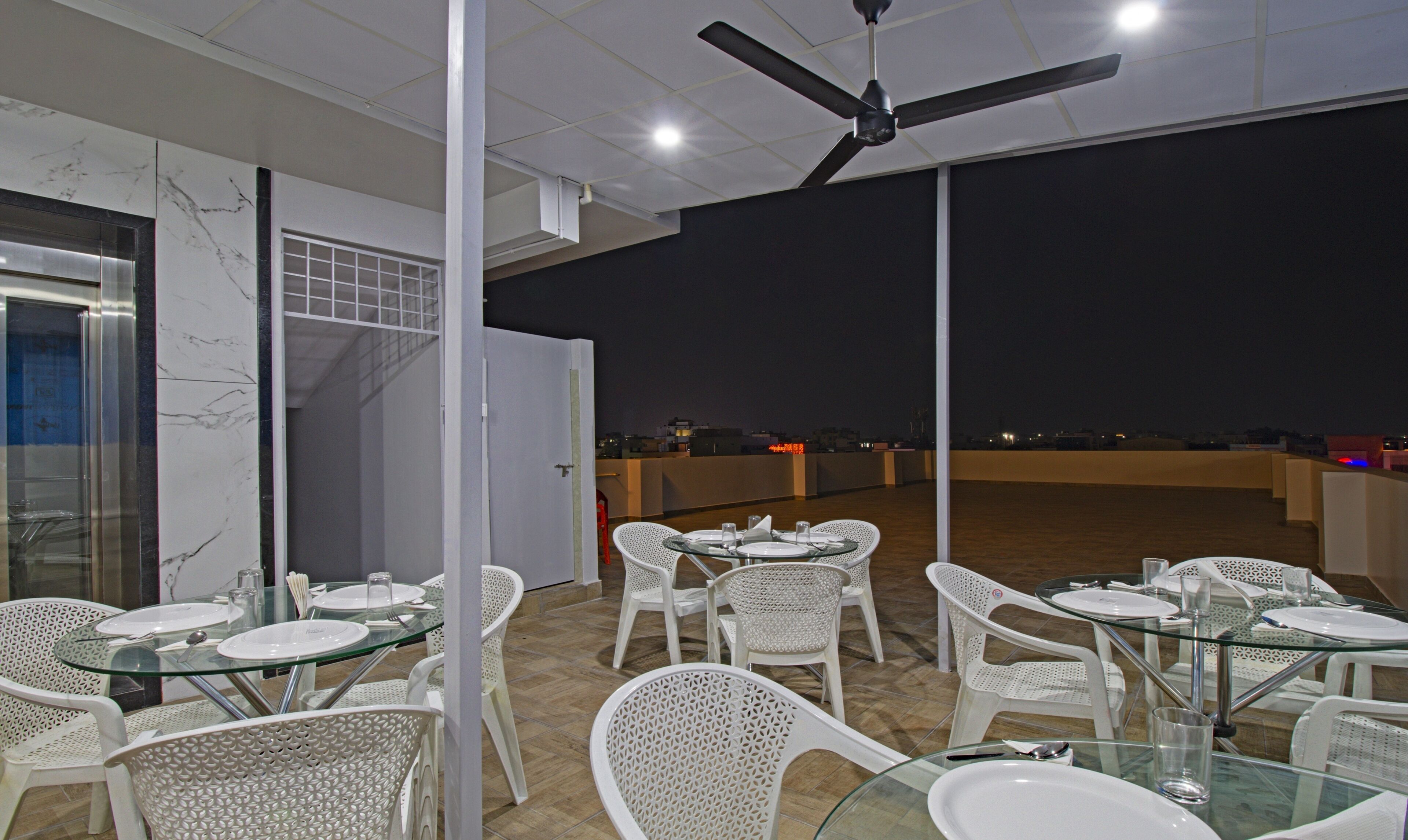 Treebo Trend Abhi Suites