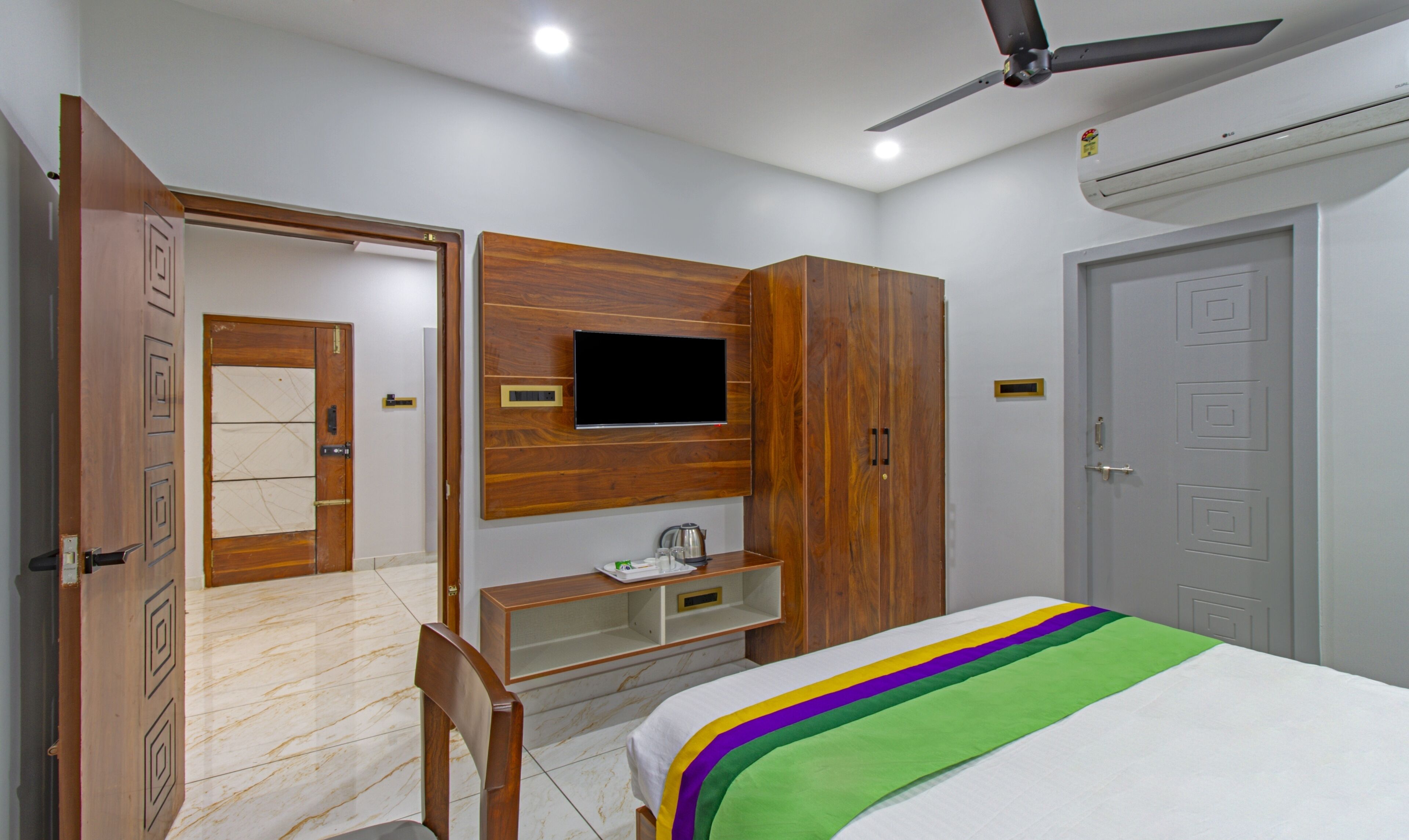Treebo Trend Abhi Suites