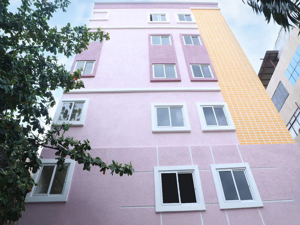 Aurobindo Comforts By OYO Rooms