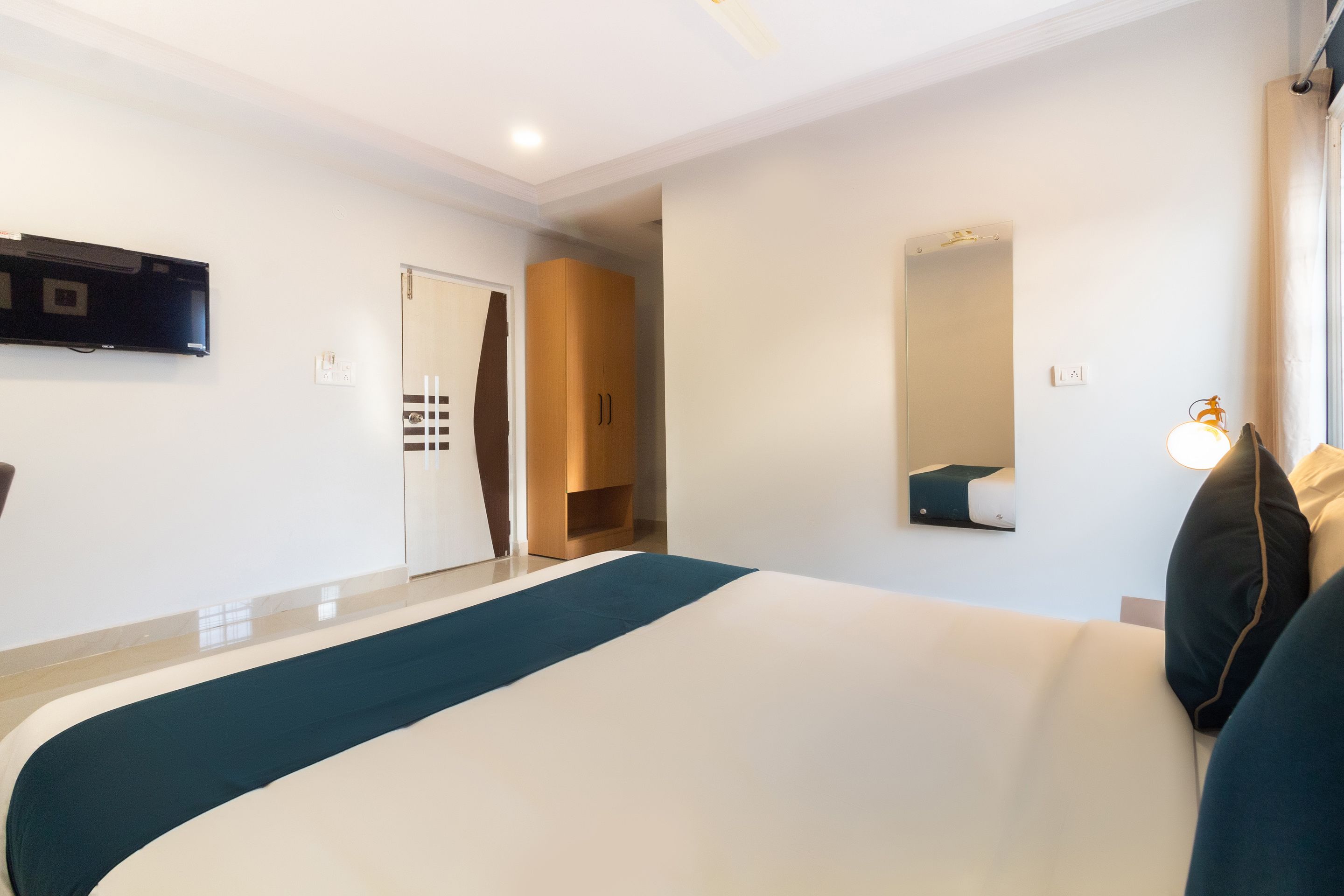 Bhagat Mansion by OYO Rooms