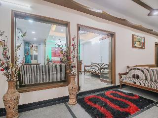 Capital O 80232 Delight Inn