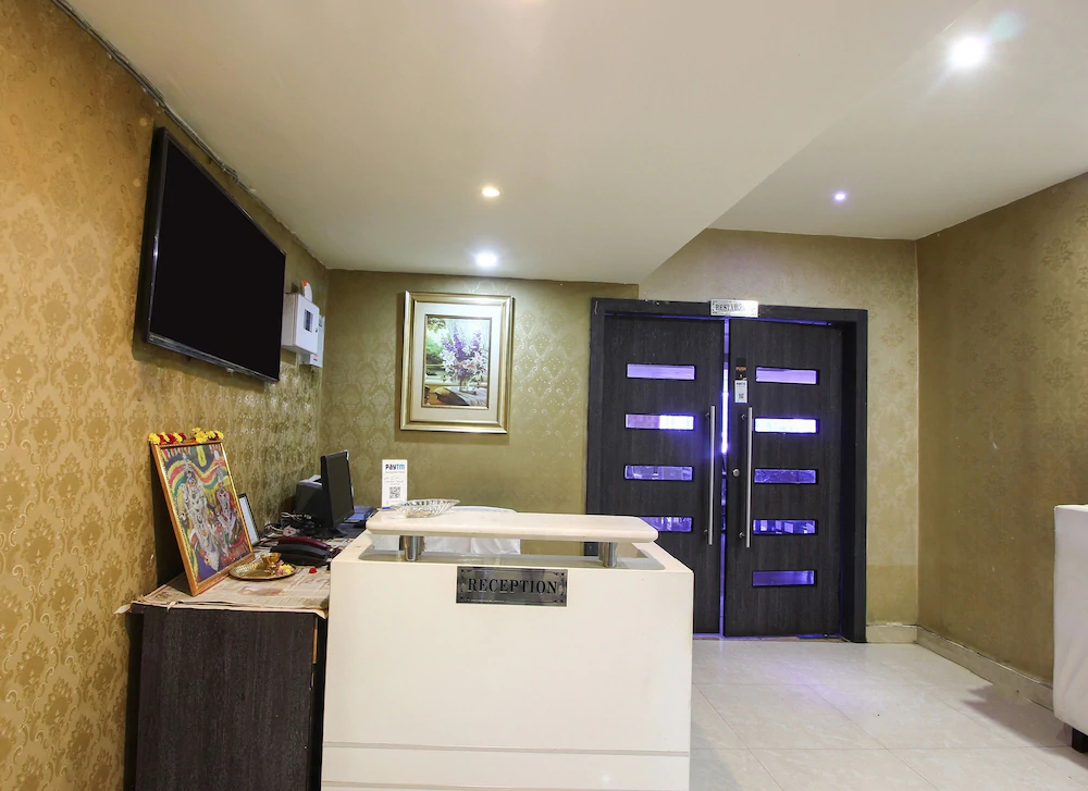 Chandra Grand Hotel by OYO Rooms