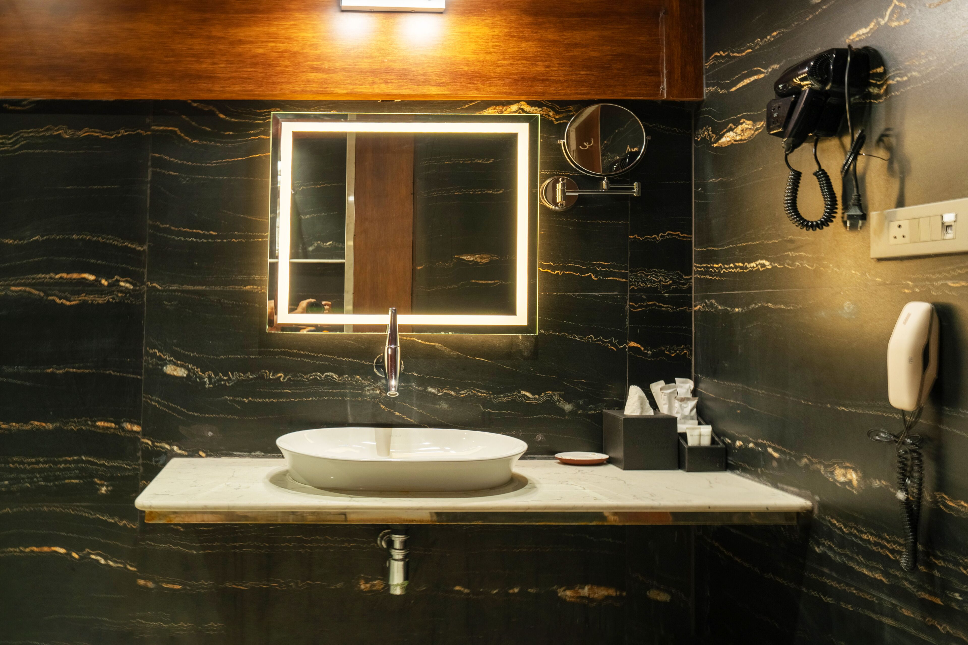 Clarks Inn Suites Hyderabad Airport