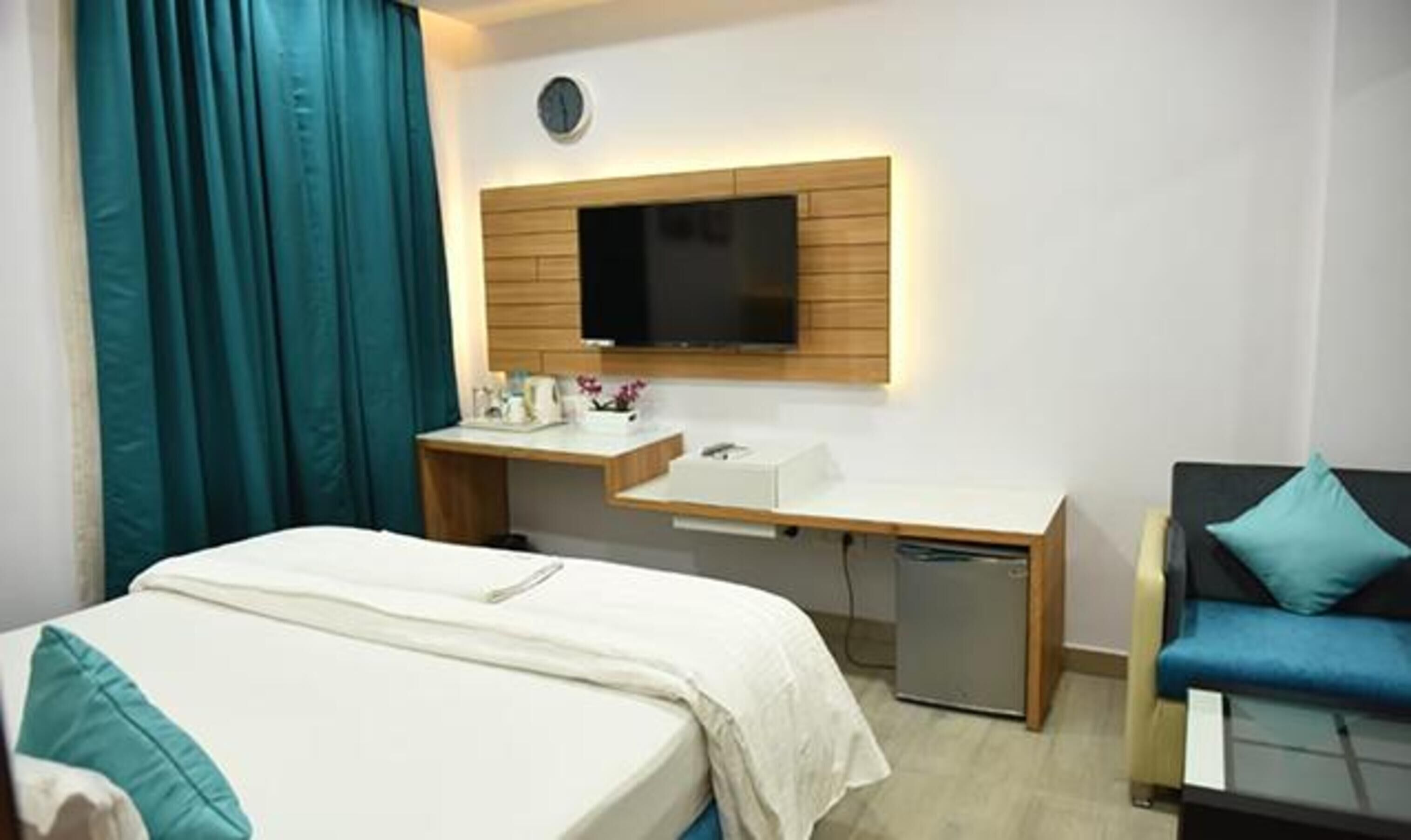 Fabhotel Prime Aditya Homes