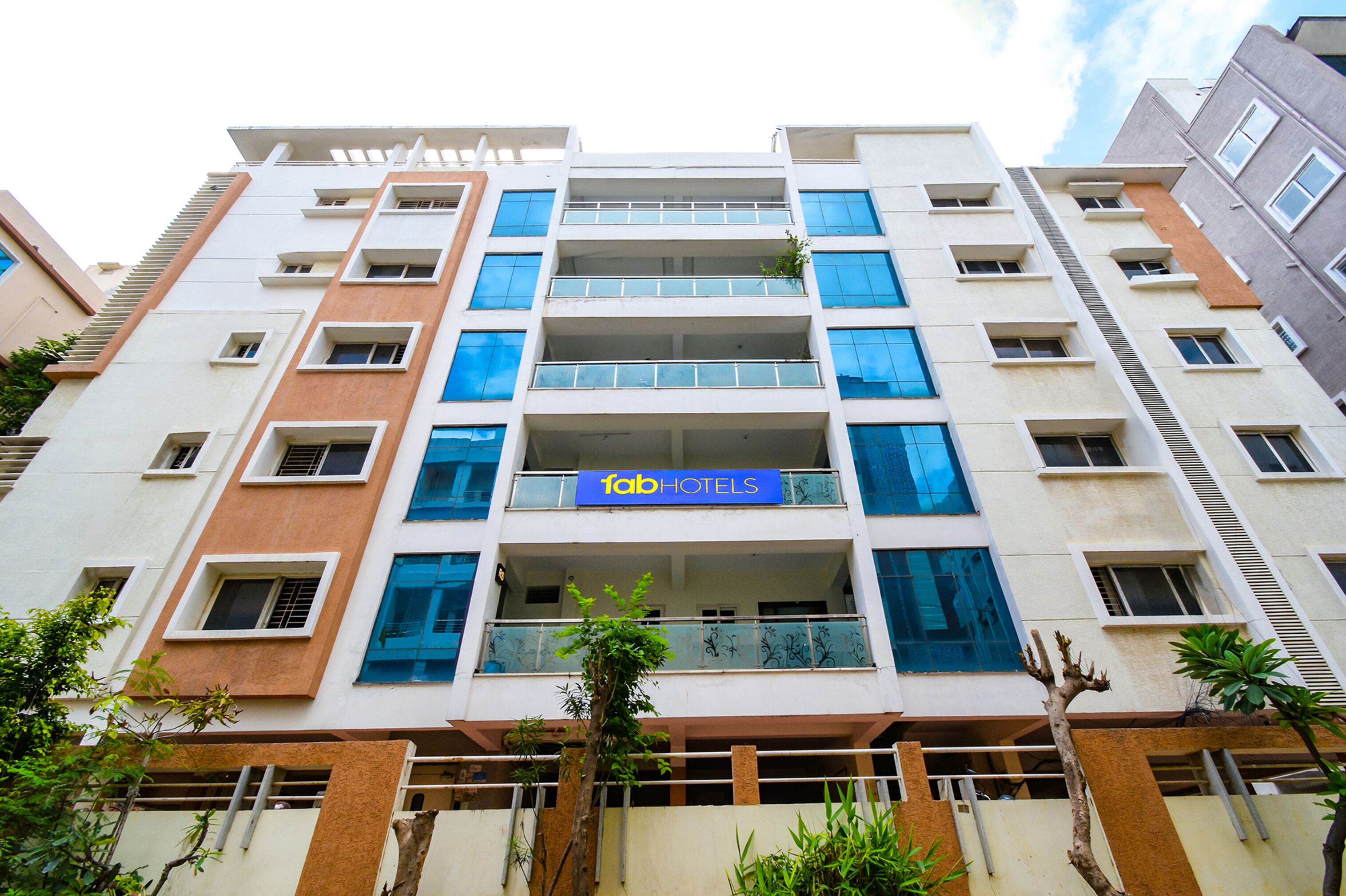Fabhotel Rs