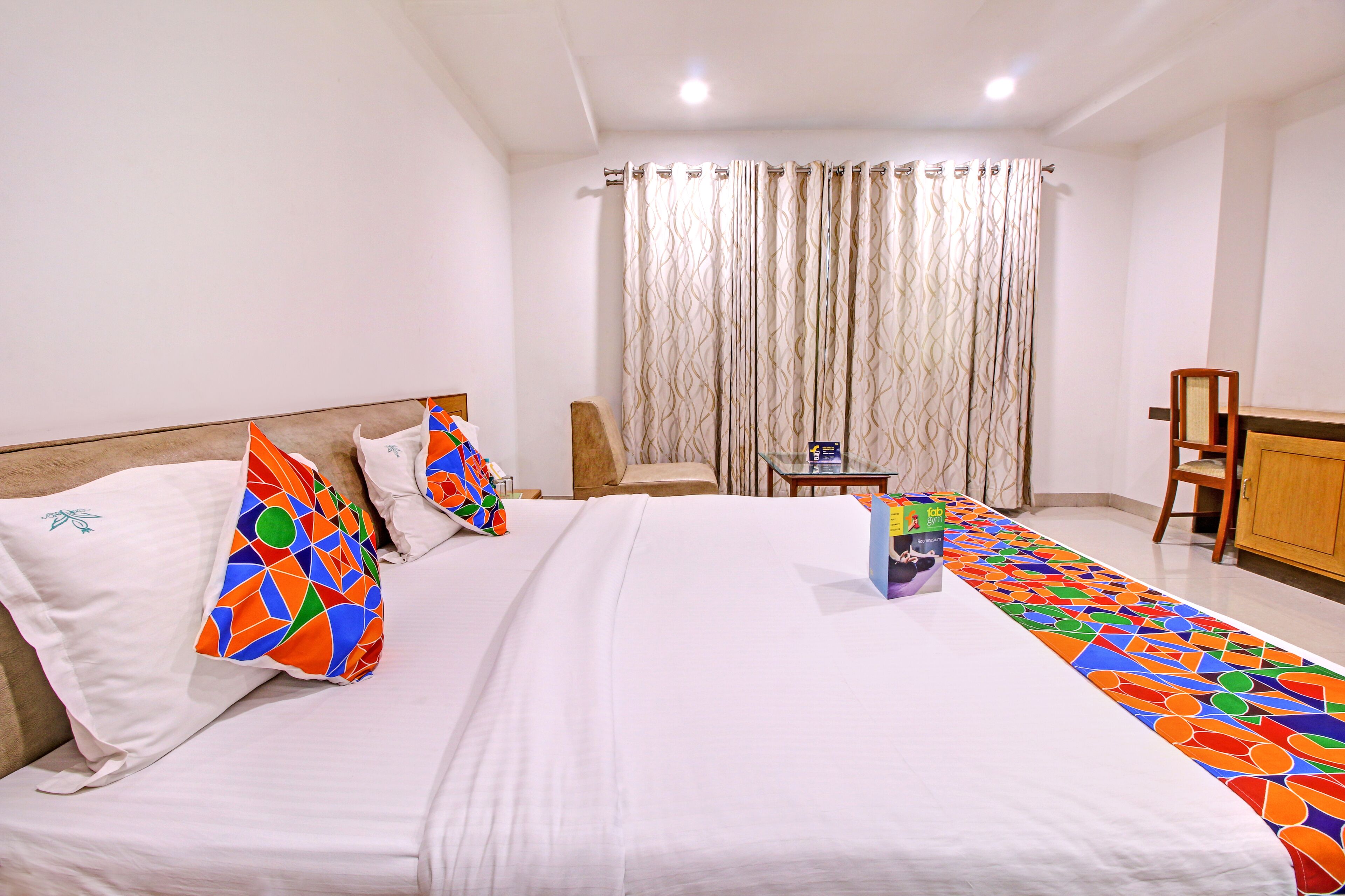 Fabhotel Syberitic Suites