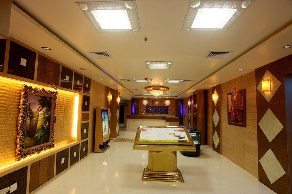 Collection O Hotel Regal Near ISKON TEMPLE , ABIDS