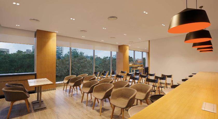 Holiday Inn Express Hyderabad Banjara Hills