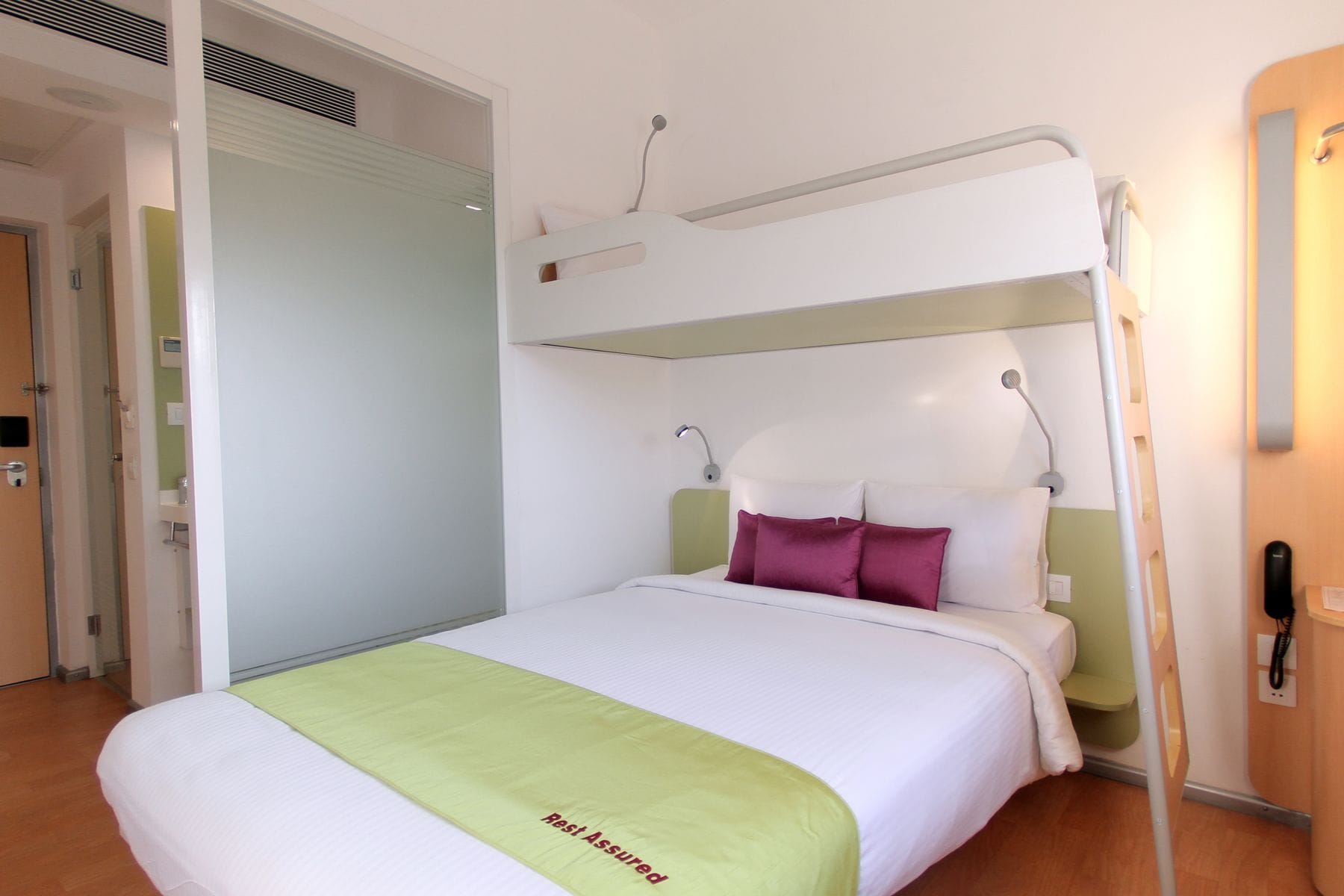 Holiday Inn Express Hyderabad Banjara Hills