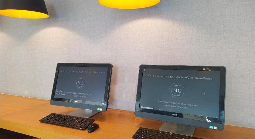 Holiday Inn Express Hyderabad Banjara Hills