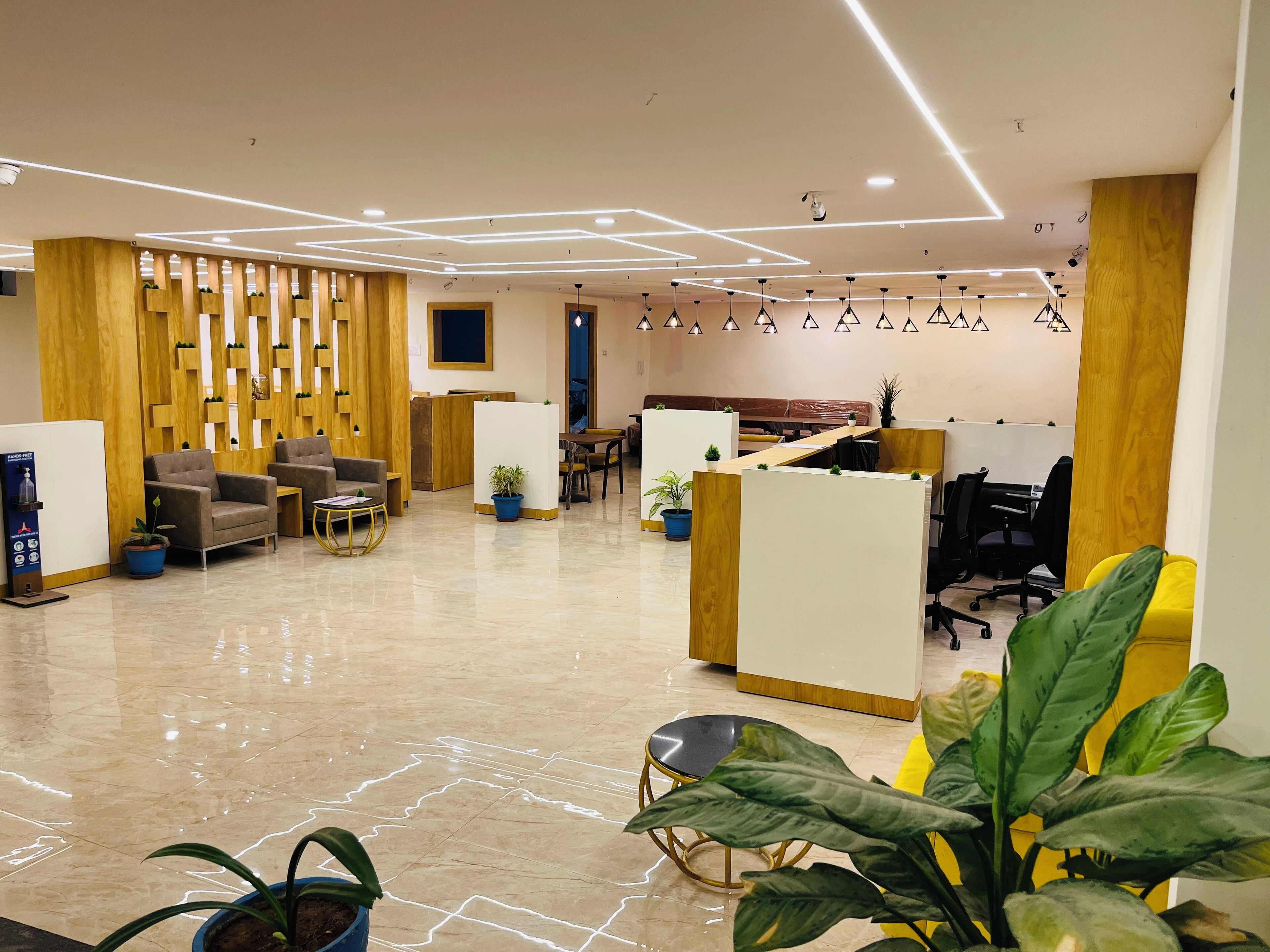 Hotel Plaza by Signature Group