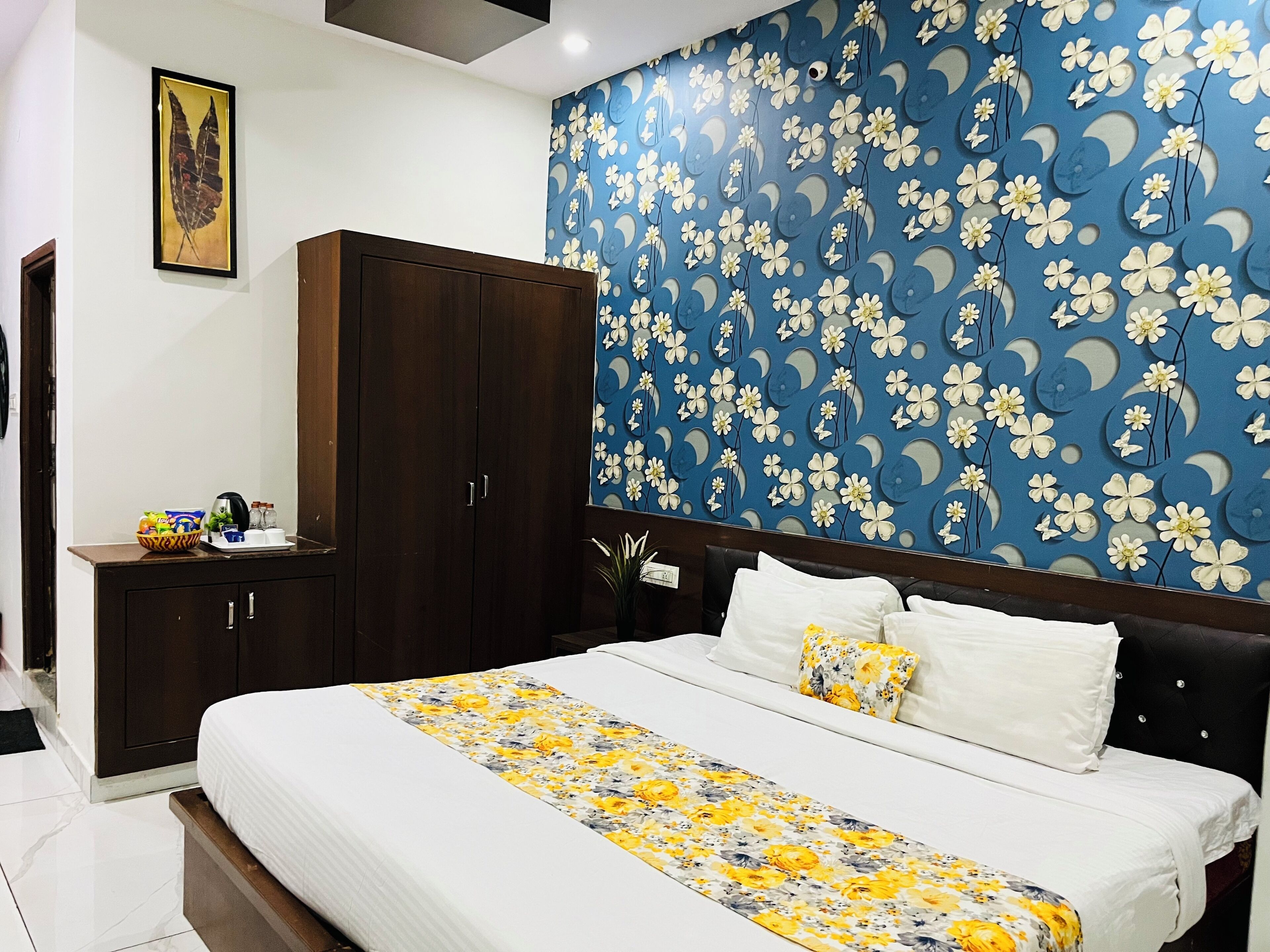 Hotel Plaza by Signature Group