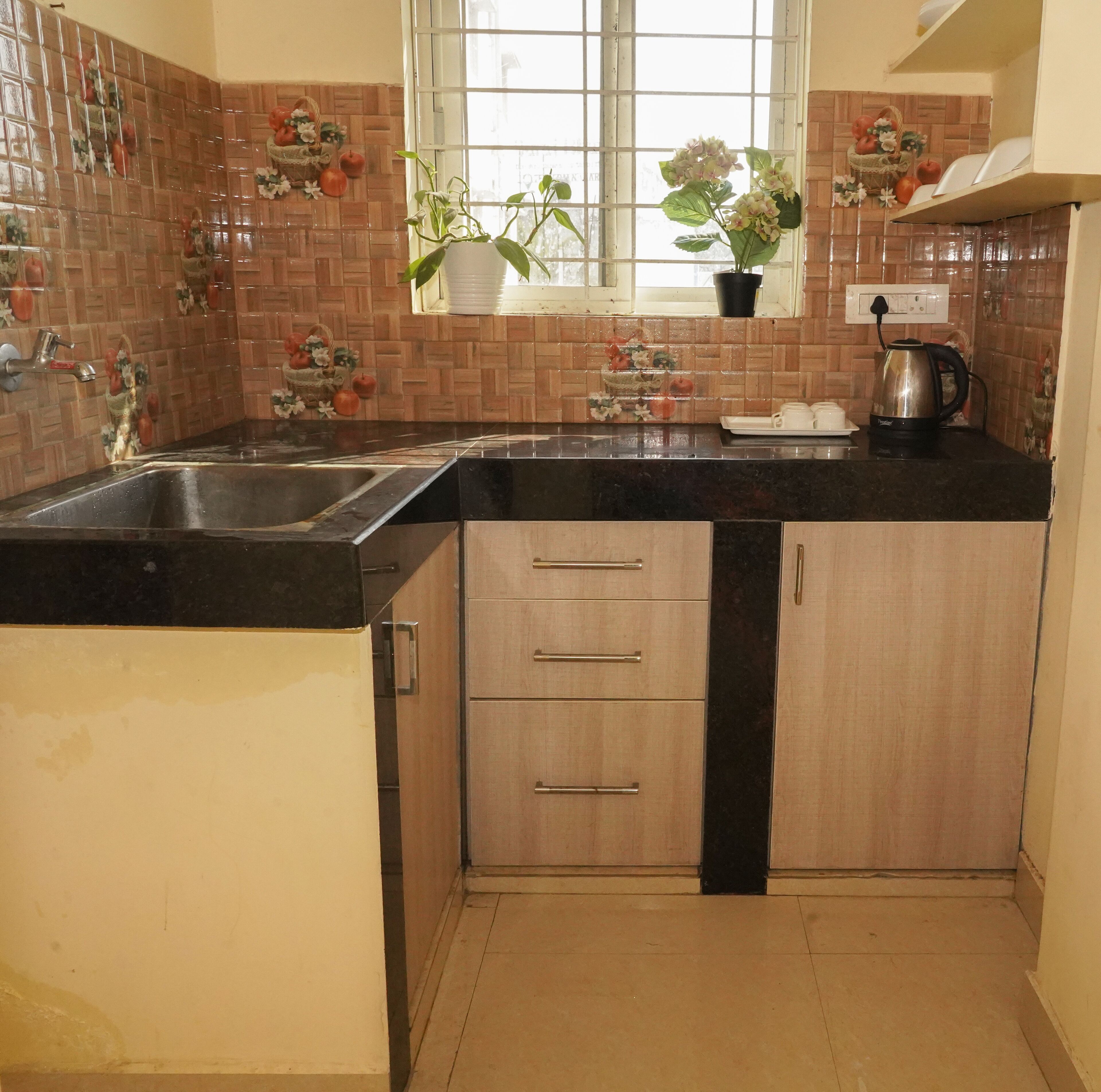 Hotel Royal Suites And Rooms