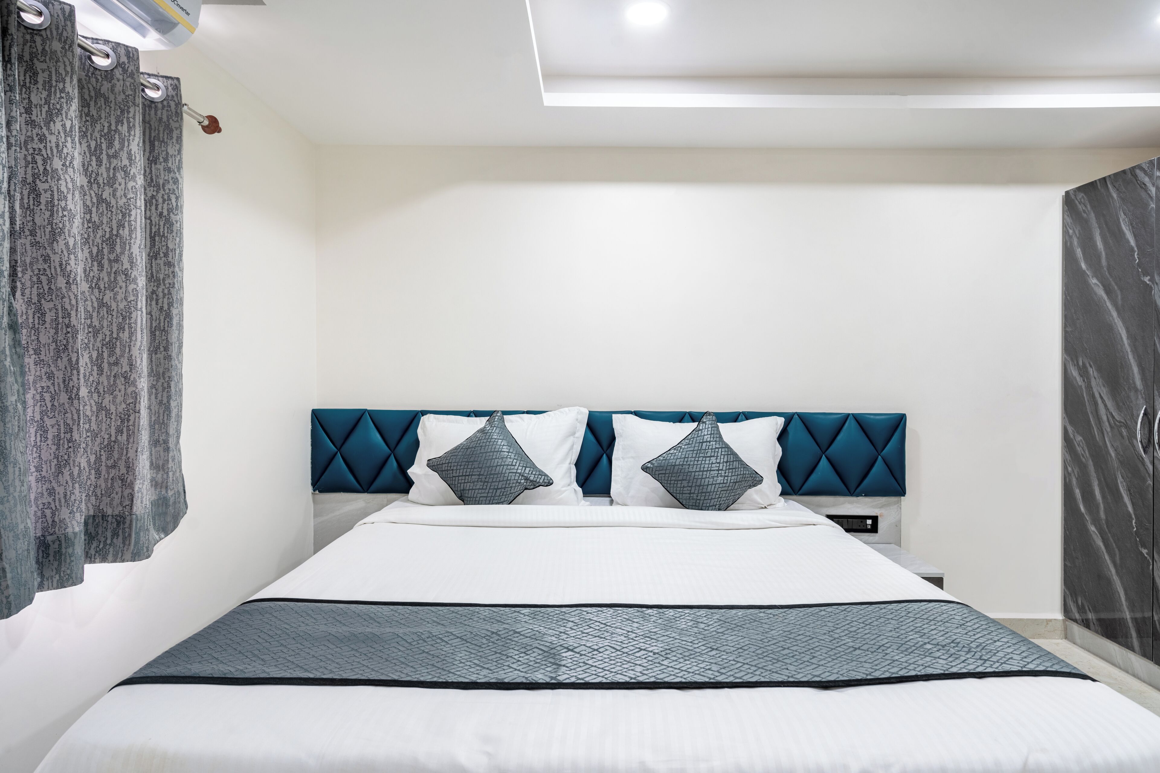 Hotel Srishoin