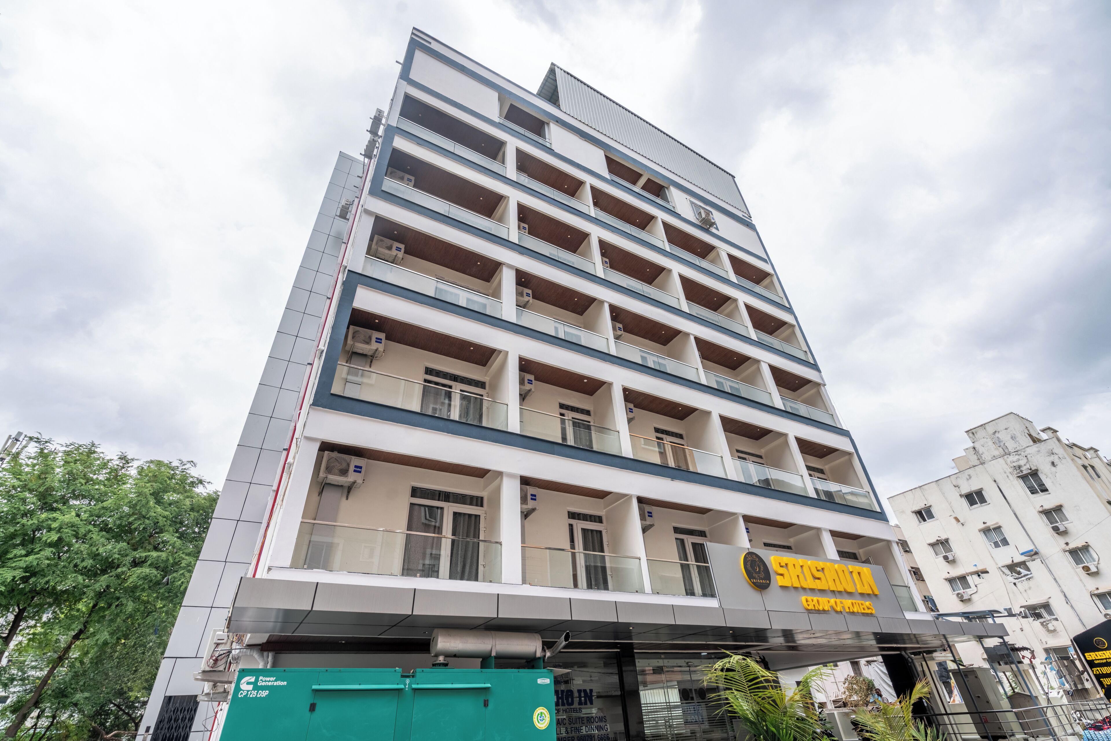 Hotel Srishoin