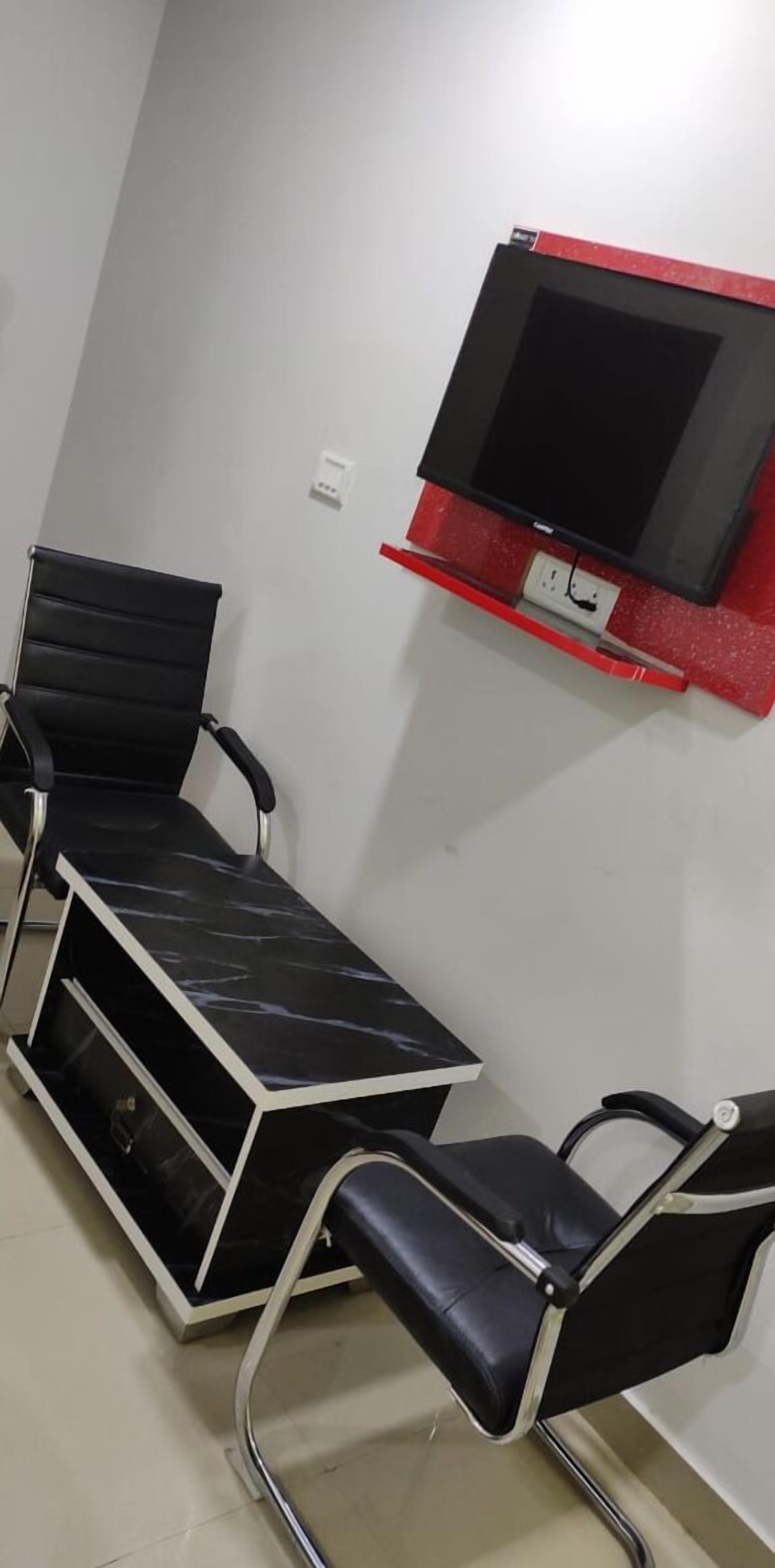 Iroomz Hotel Galaxy Grand
