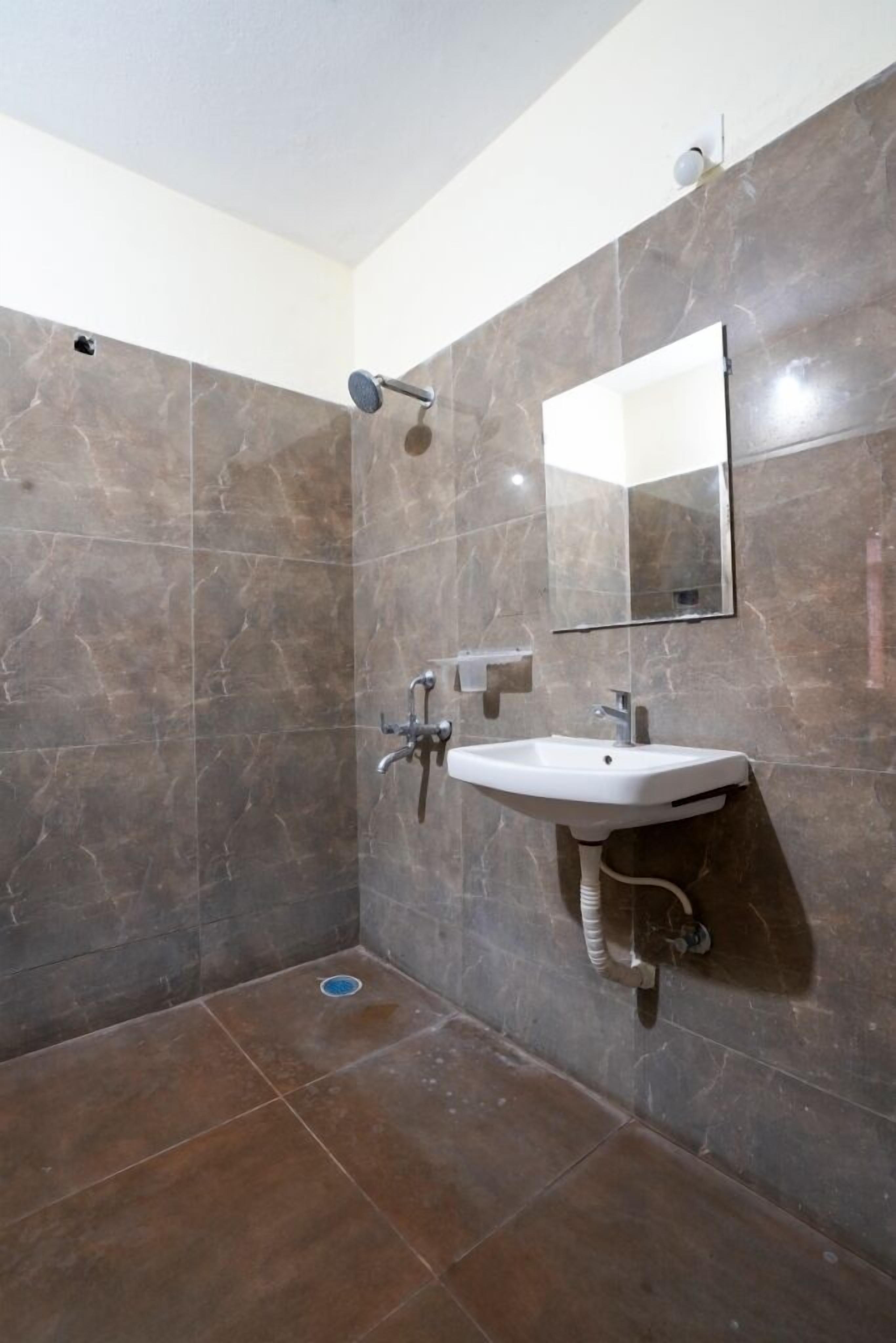 iROOMZ Kalyan Residency