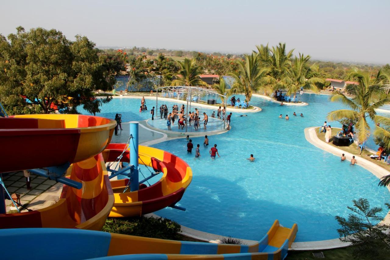 Lagoon Bay At Leonia