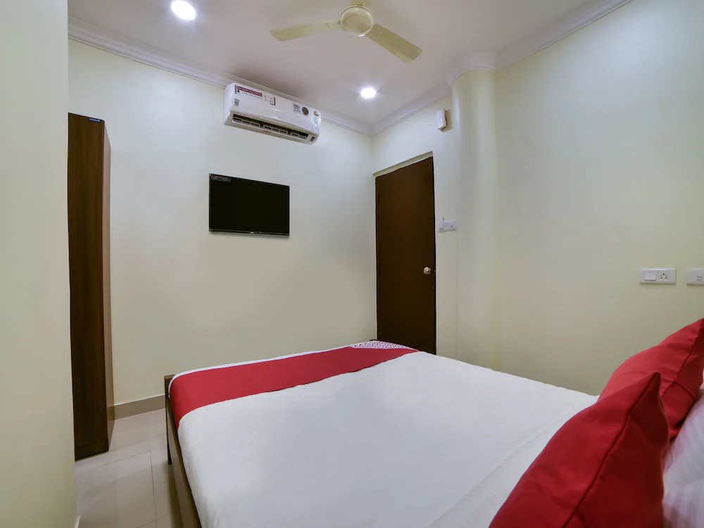 Mak Residency By OYO Rooms