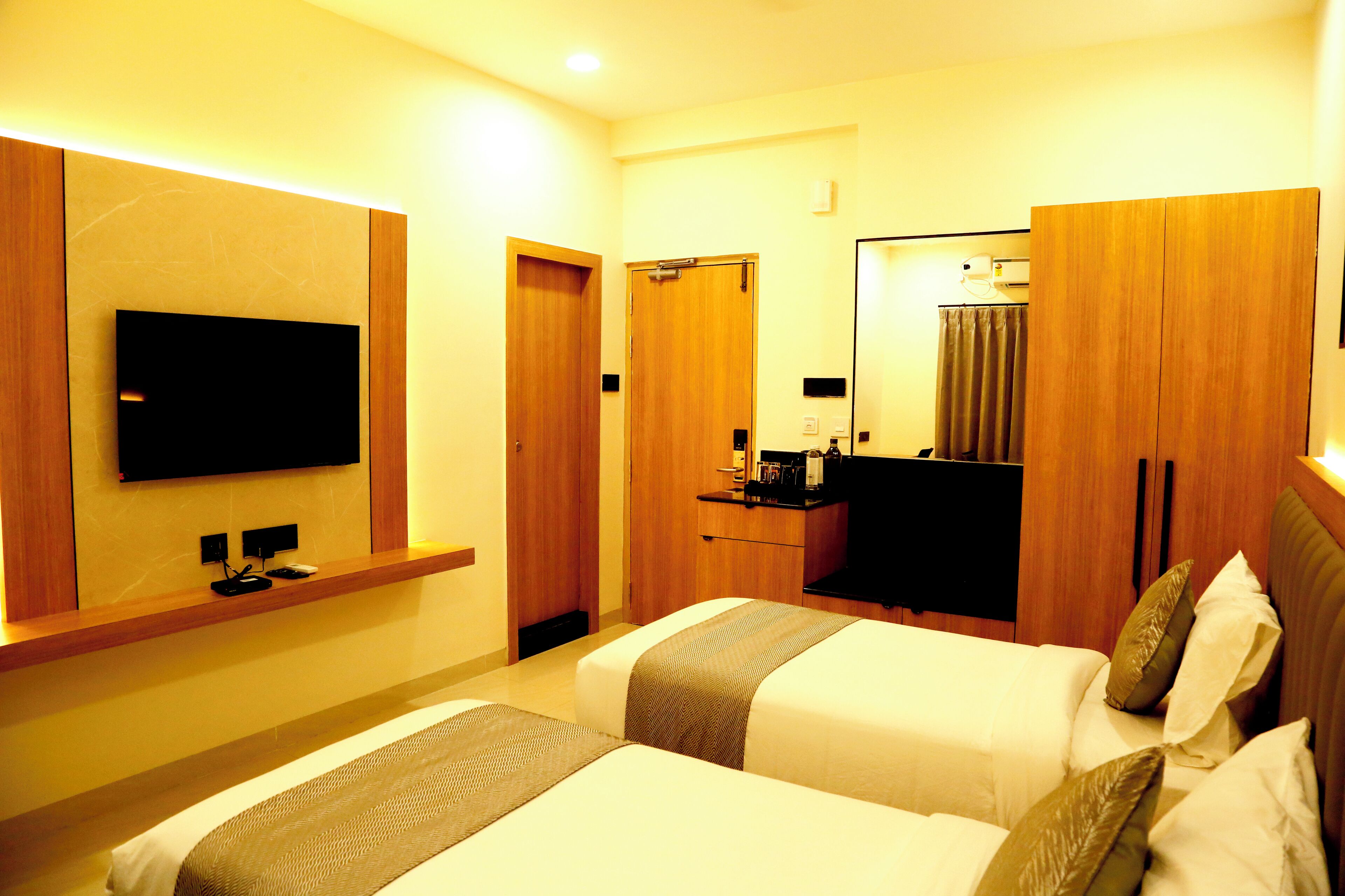 Oak Business Hotel