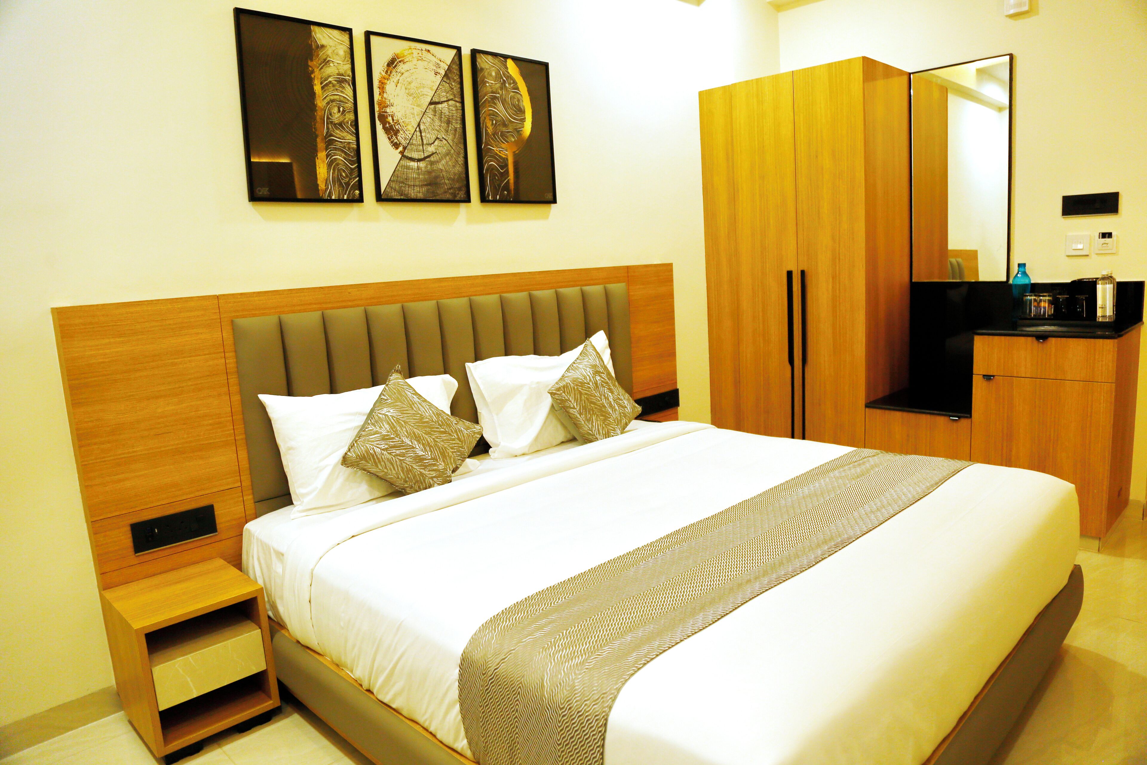 Oak Business Hotel