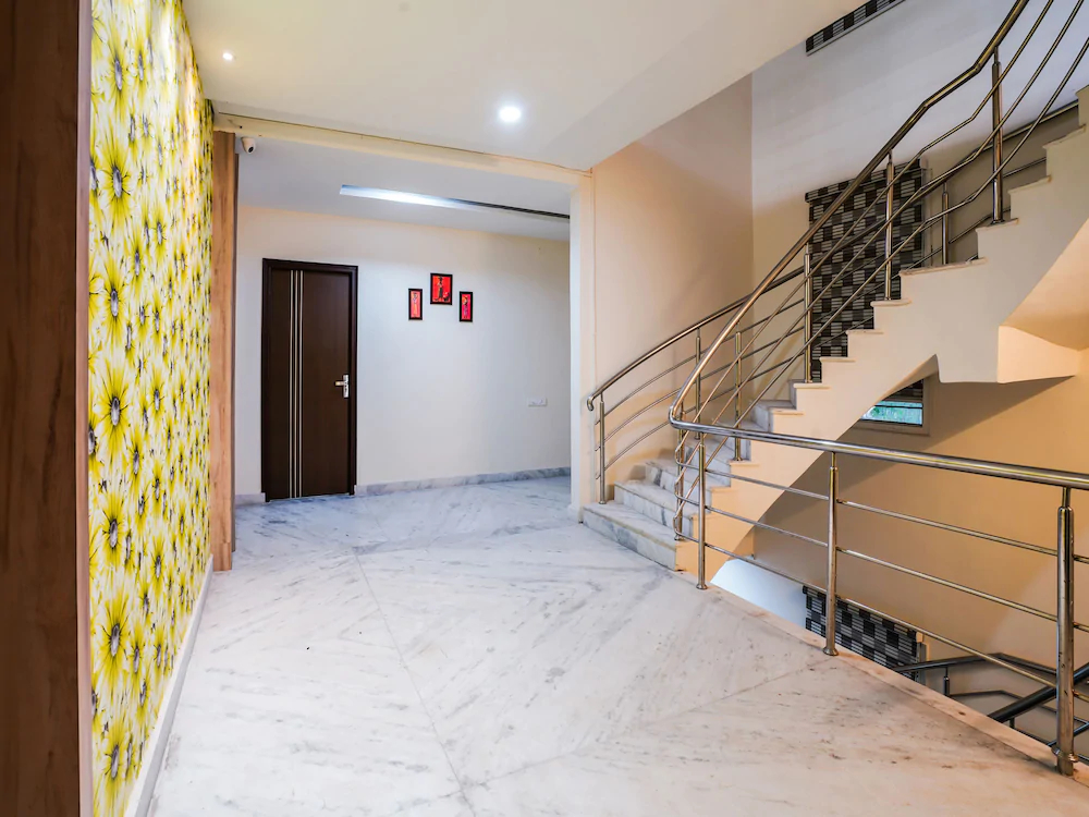 OYO 22445 Lakshmi Residency