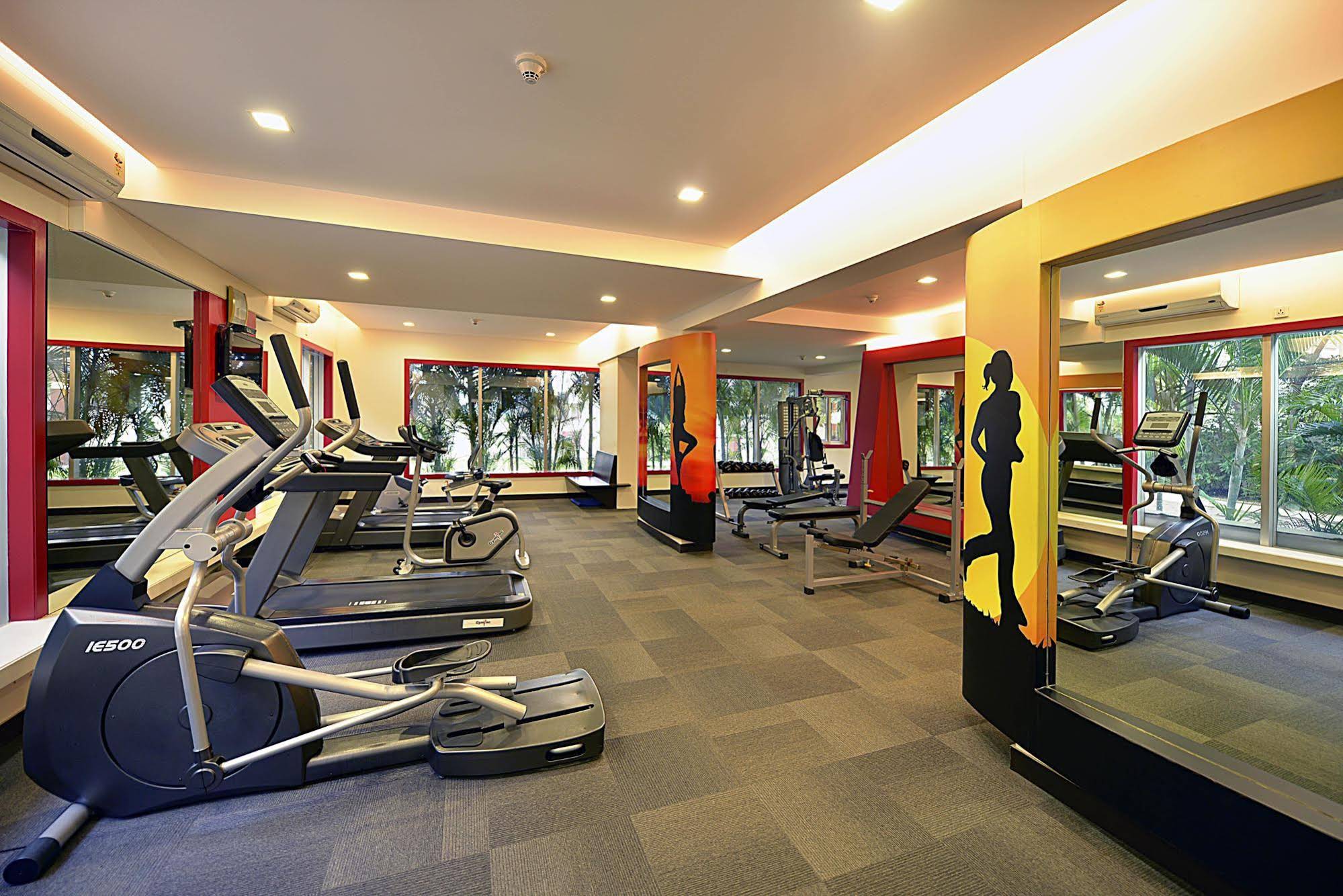 OYO Premium Raheja Mindspace