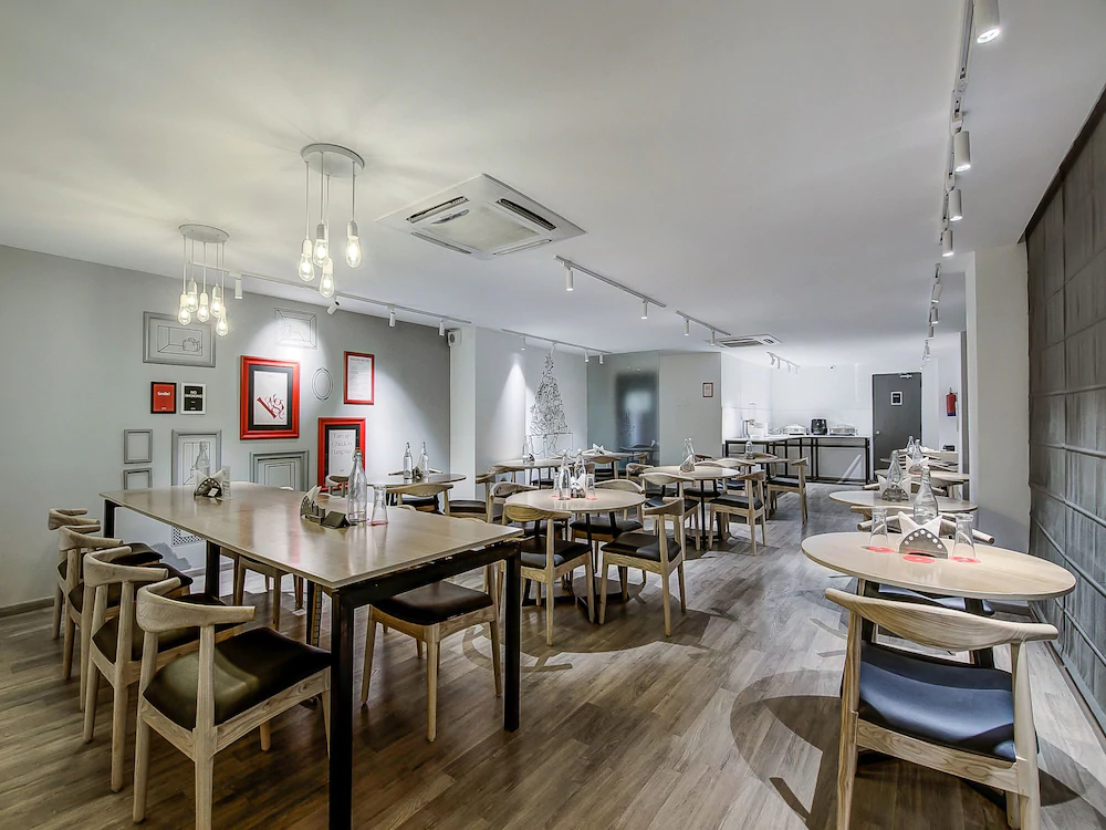 OYO Townhouse 034 Hitech City Road