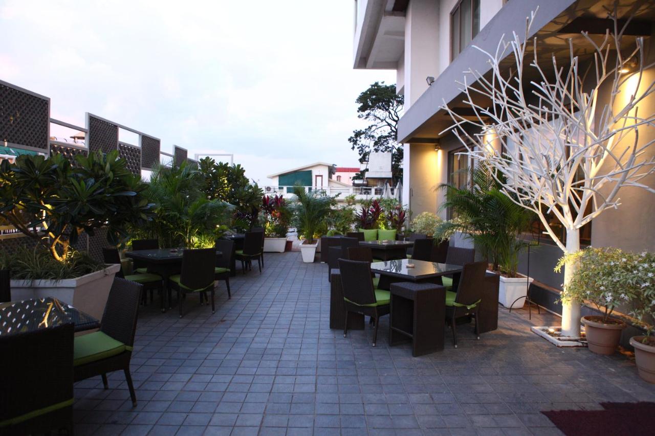 Radisson Blu Plaza Hyderabad Banjara Hills