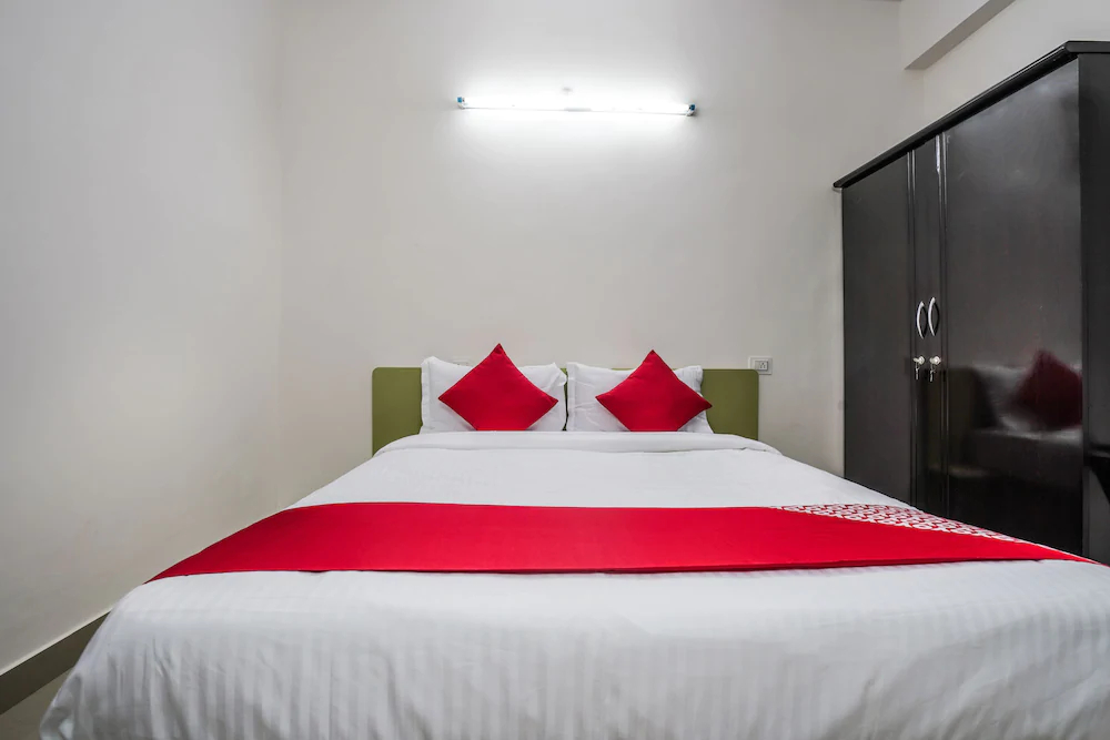 Siri Elite By OYO Rooms