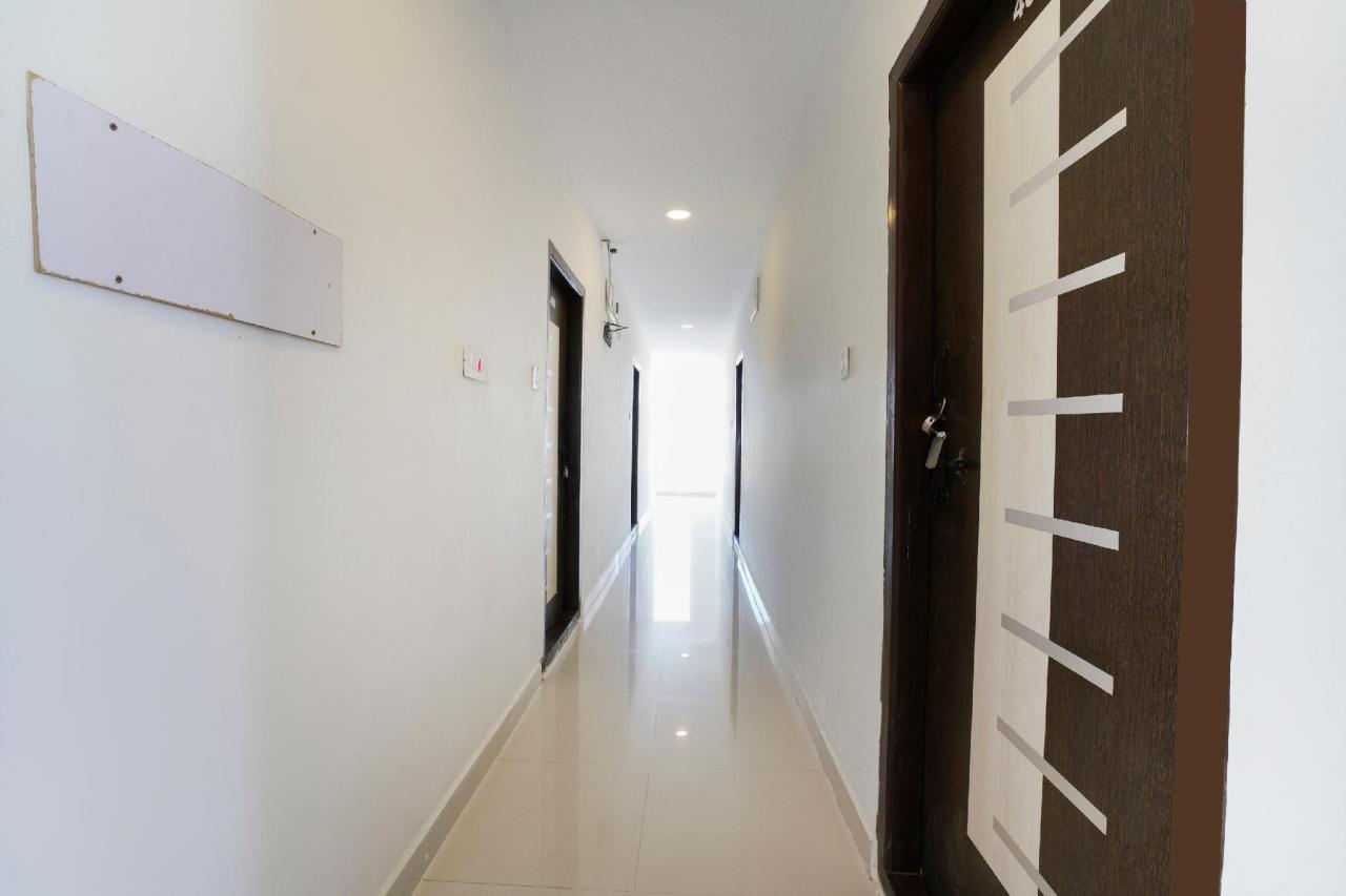 Sri Raghavendra Lodge by OYO Rooms