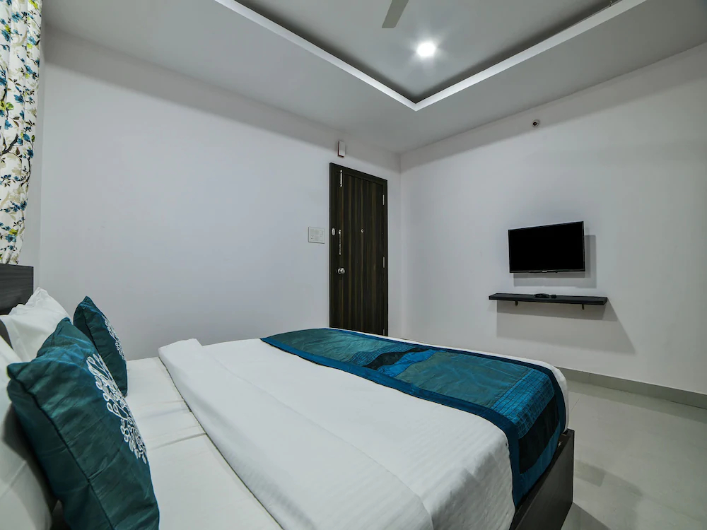 Sri Rama Inn By OYO Rooms